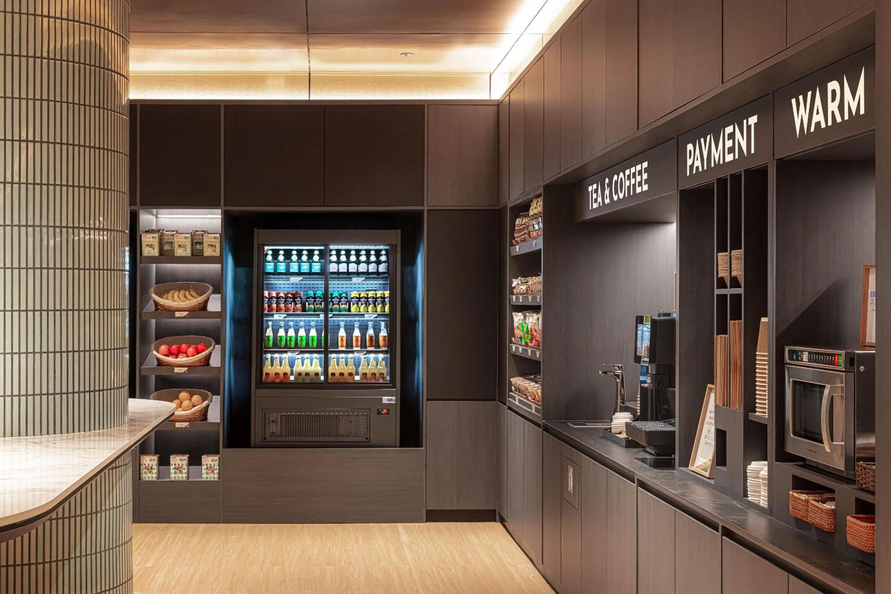 Food and drinks in Resorts World Sentosa - Hotel Ora