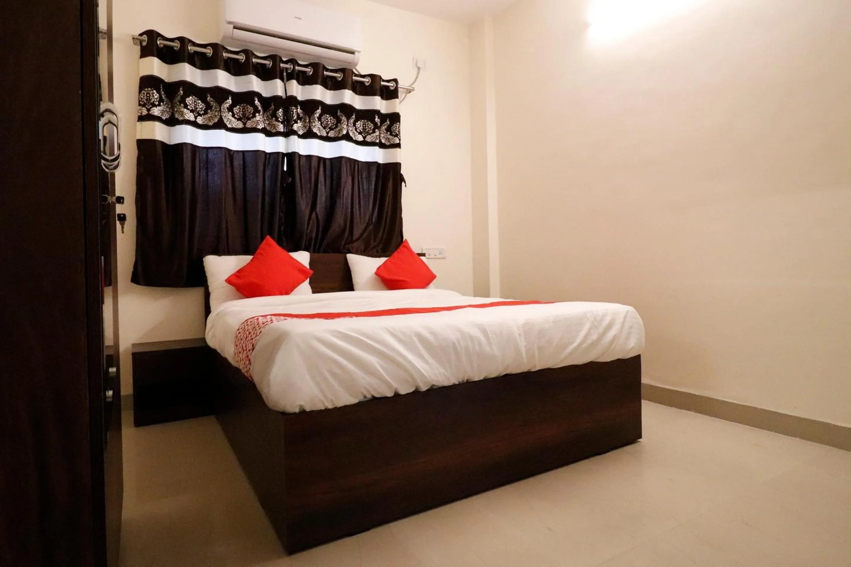 Bedroom in Hotel O The Pearl Inn