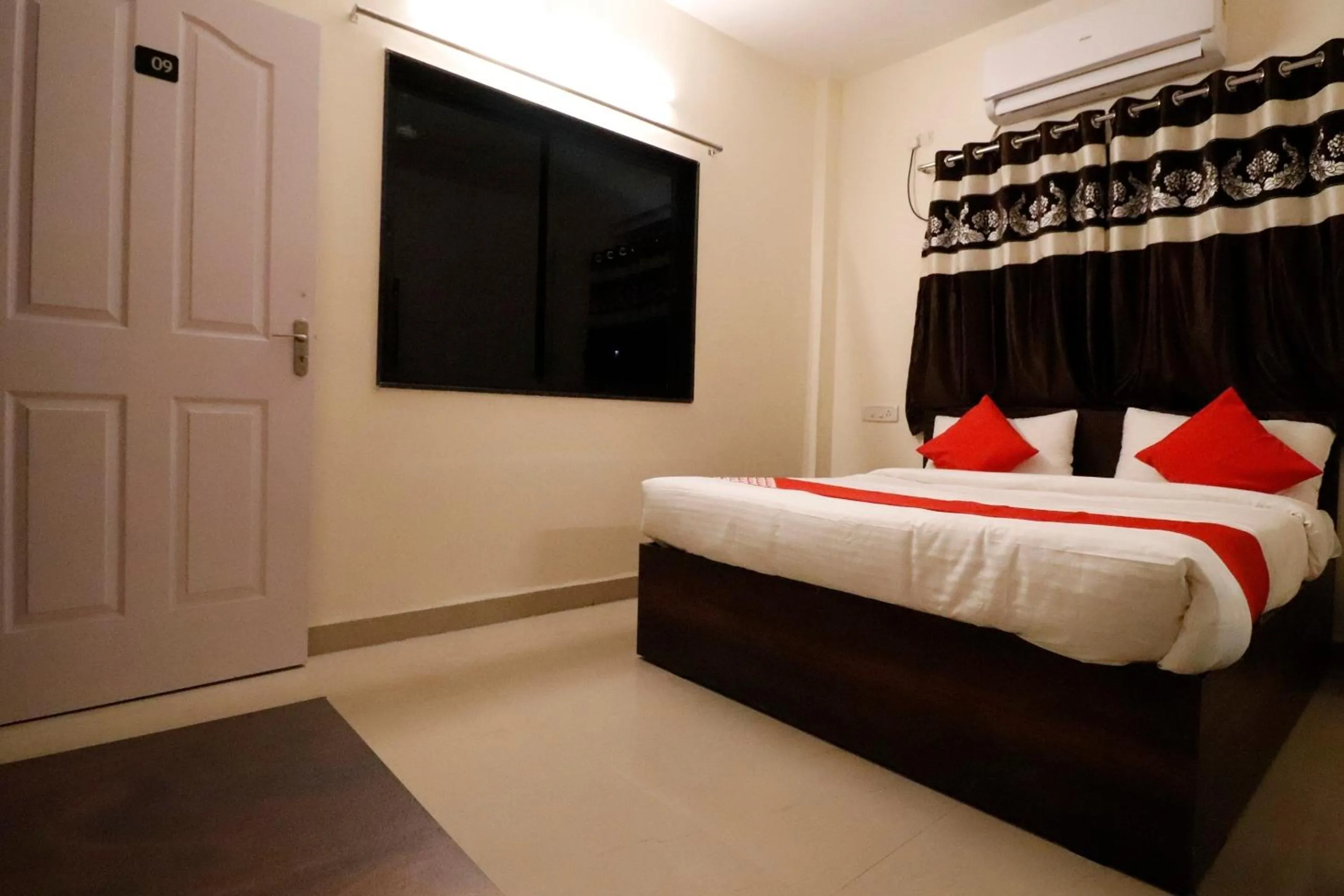 Bedroom in Hotel O The Pearl Inn