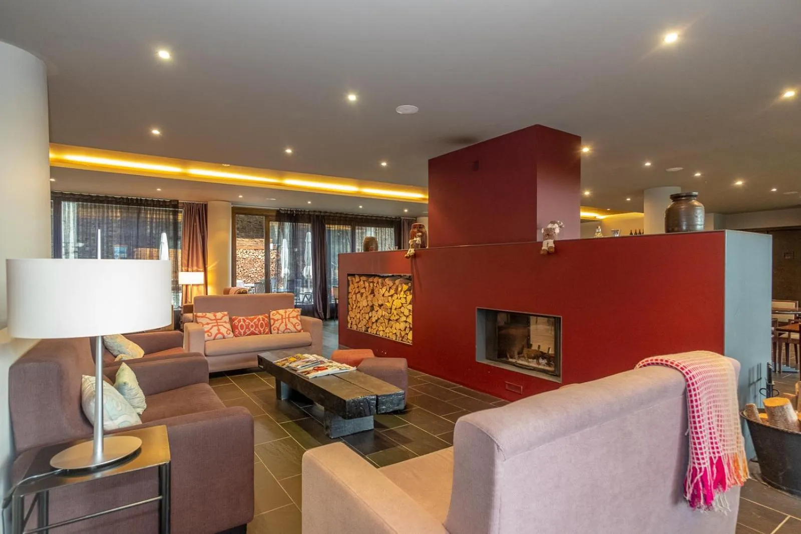 flat iron in Hotel Bernat de So