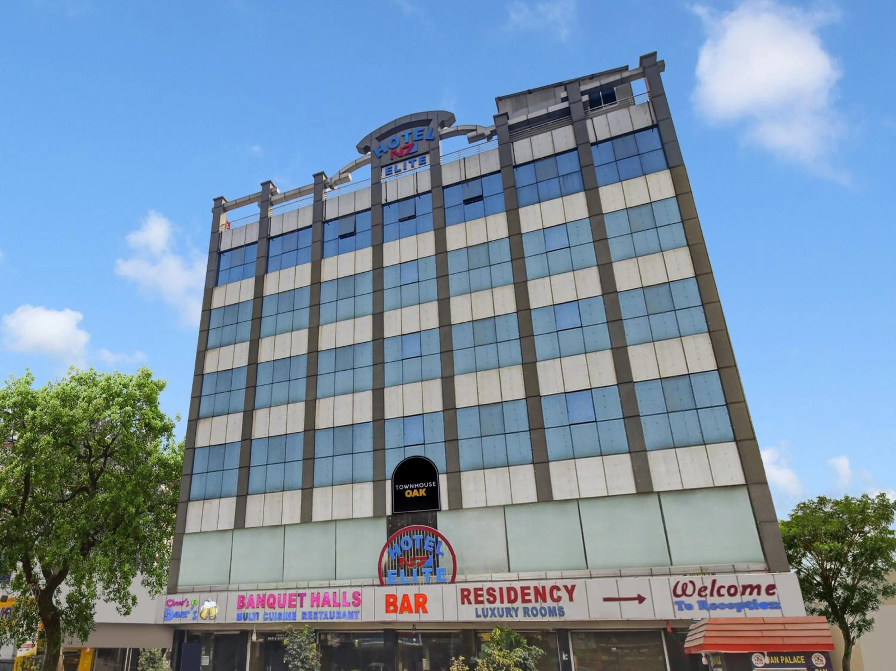 Facade/entrance in Super Townhouse Oak LB Nagar Ramoji