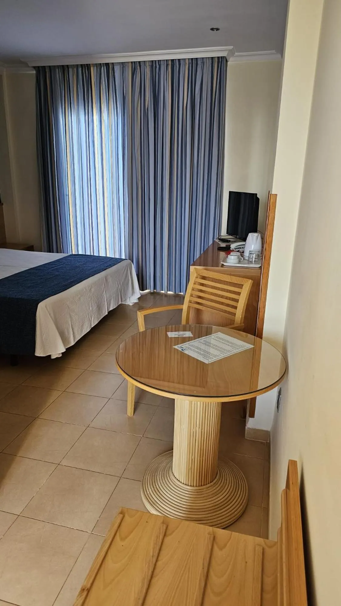 Photo of the whole room, Bed in Hotel Punta del Cantal