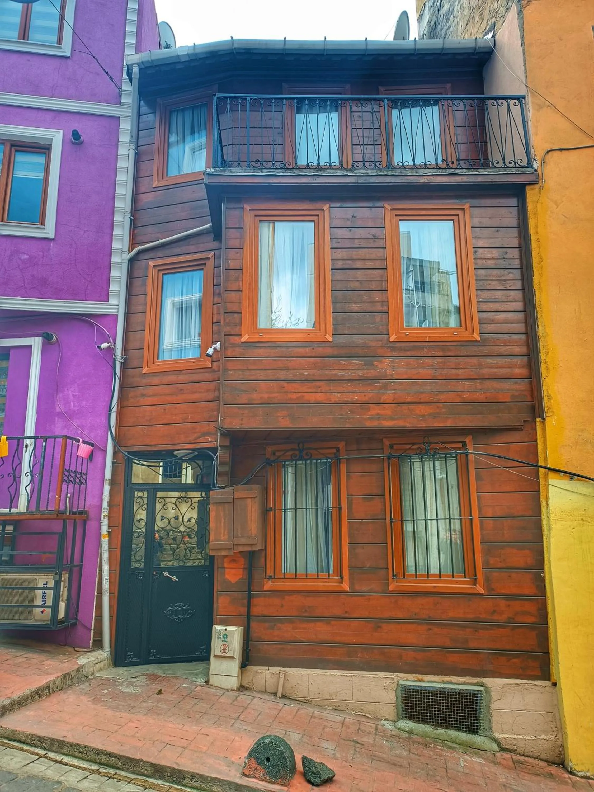 Property building in Taksim History Wooden Hostel