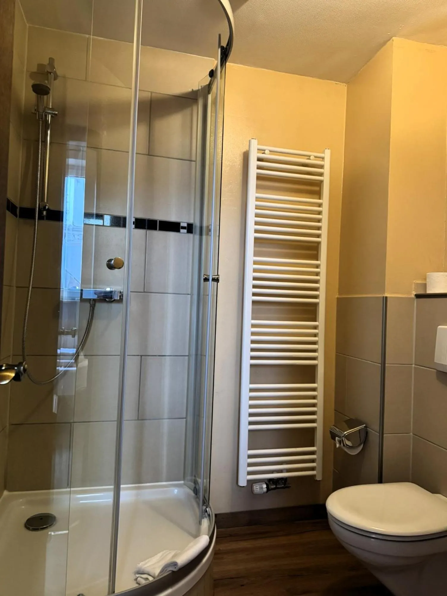 Bathroom in Nostalgie Altstadthotel Kornpforte