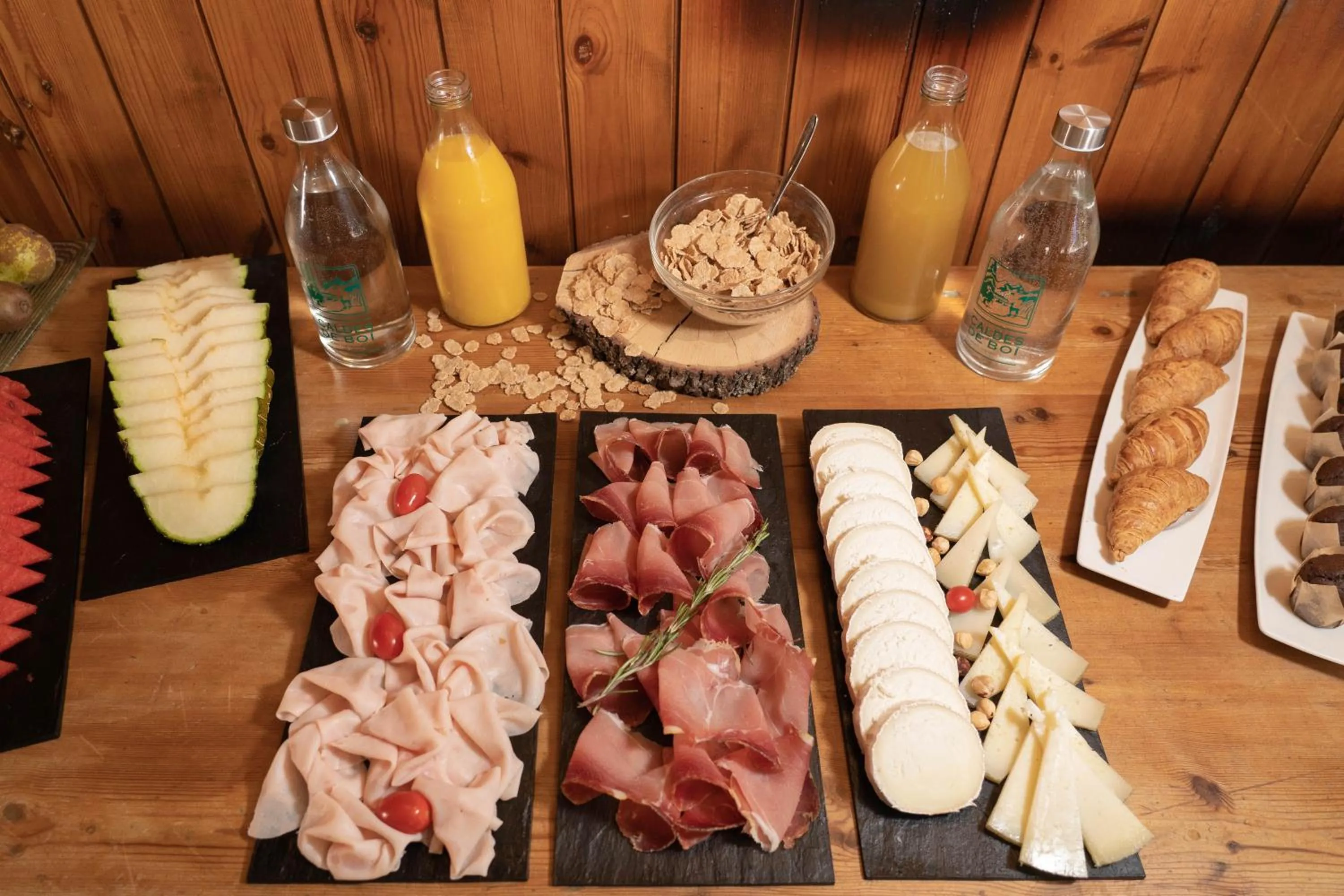 Restaurant/places to eat in Hotel Manantial