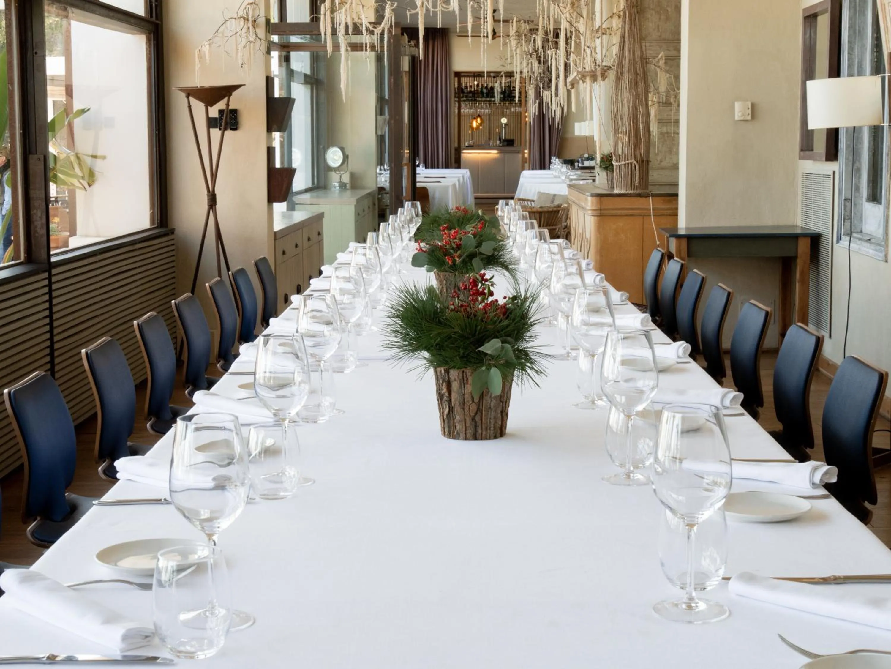 Restaurant/places to eat in Hostal Empúries