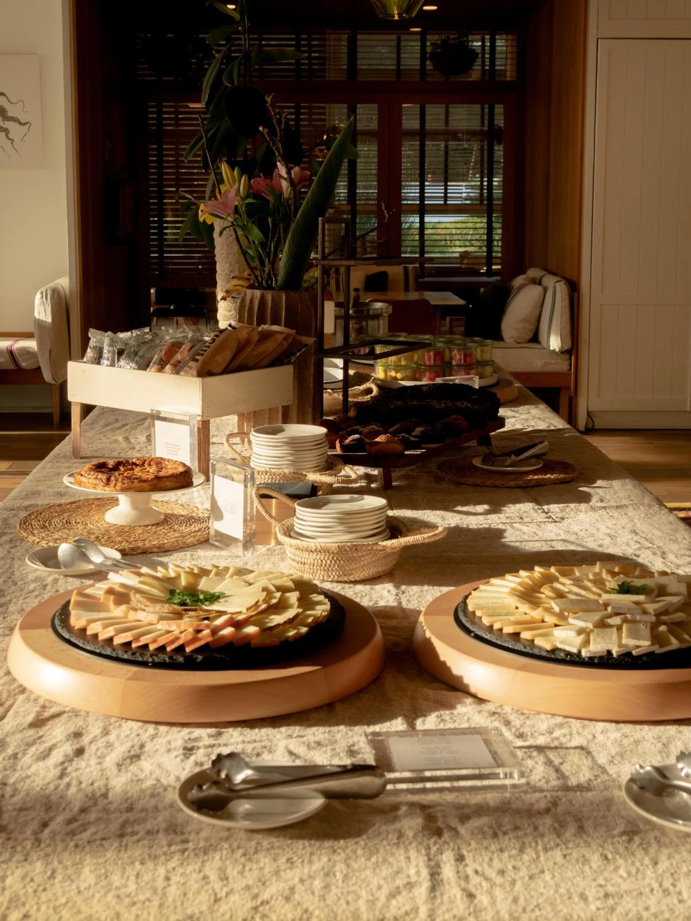 Breakfast in Hostal Empúries