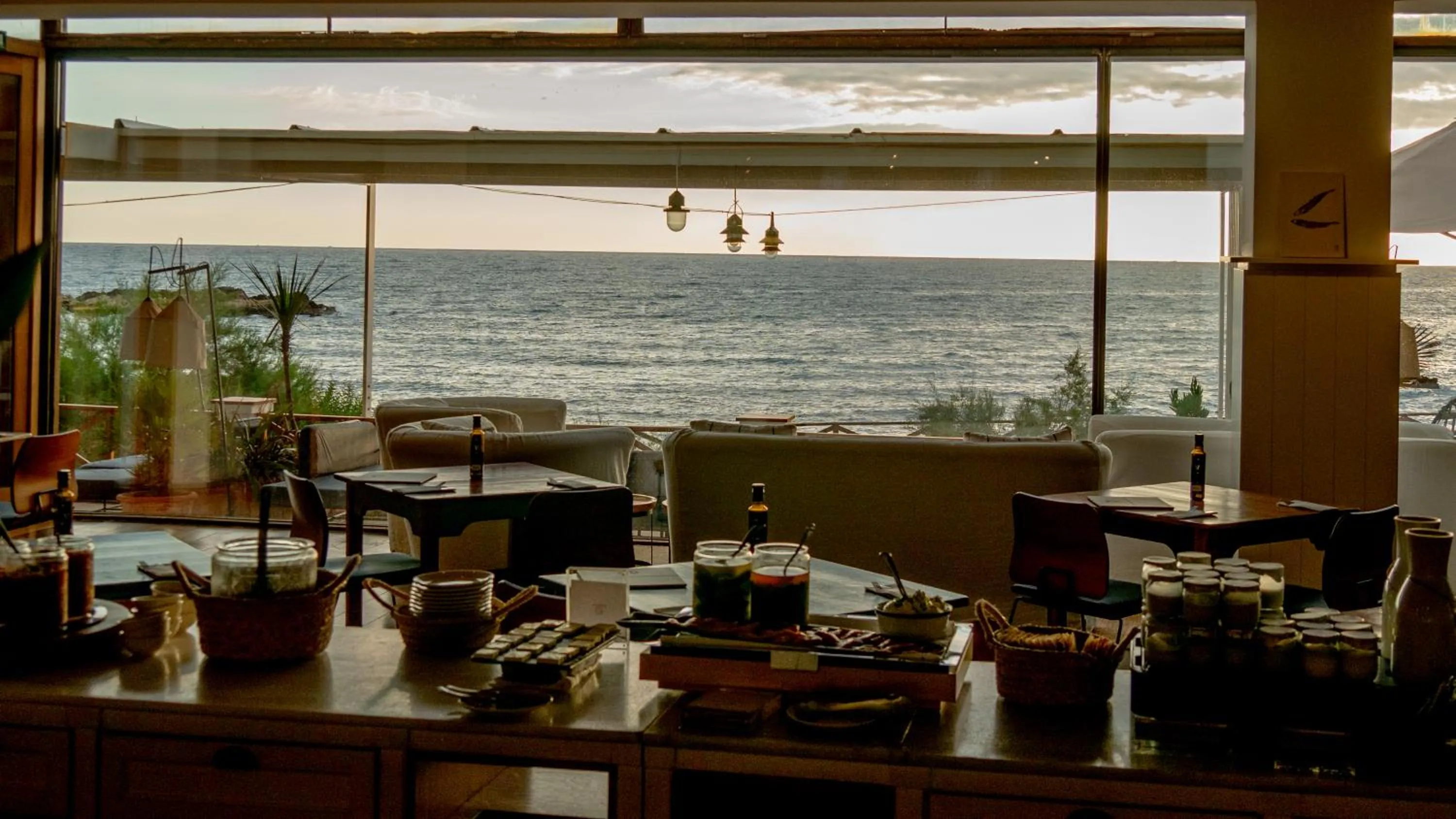 Sea view in Hostal Empúries