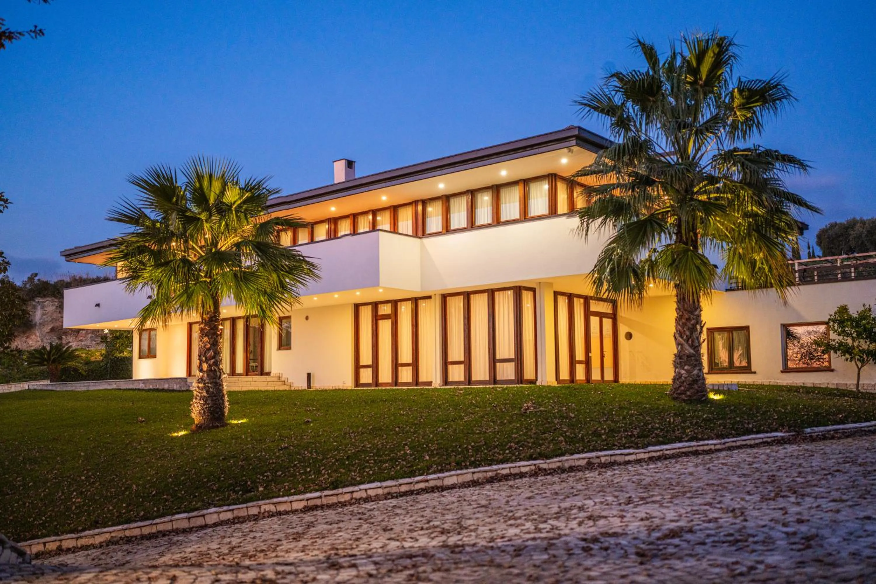 Property Building in ARIA - Villa di Campagna