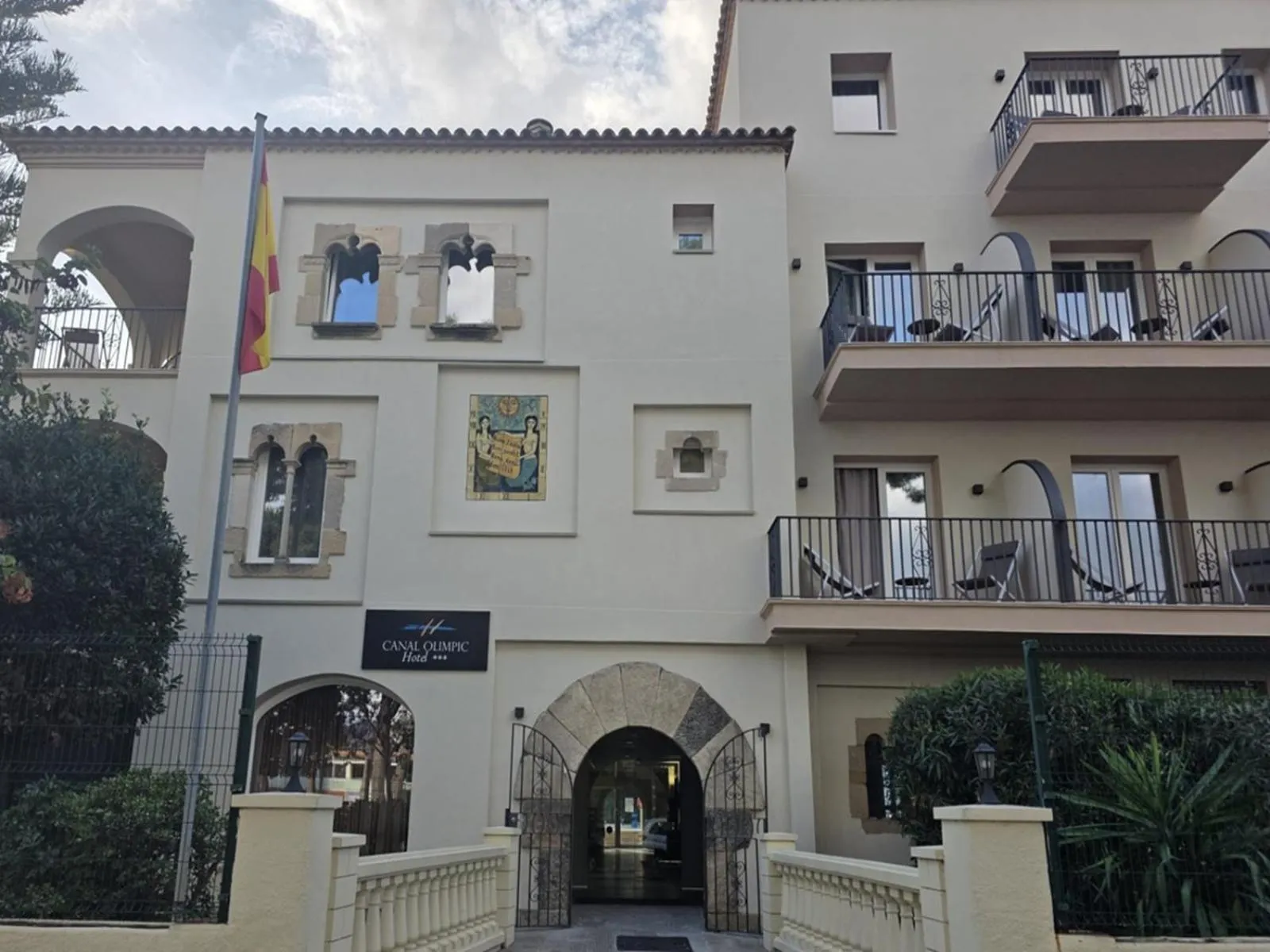 Facade/entrance in Hotel Canal Olímpic