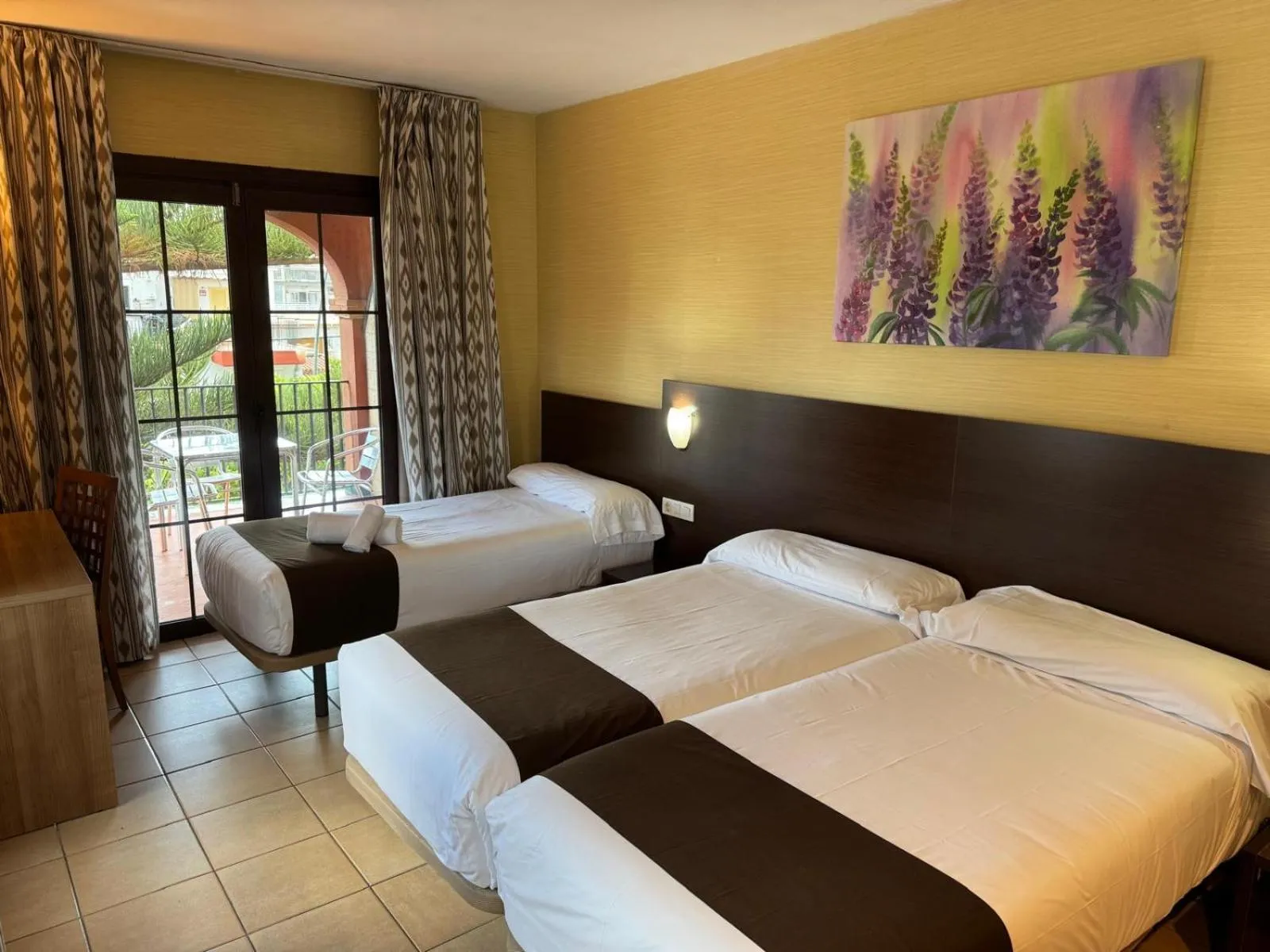 Photo of the whole room, Bed in Hotel Canal Olímpic