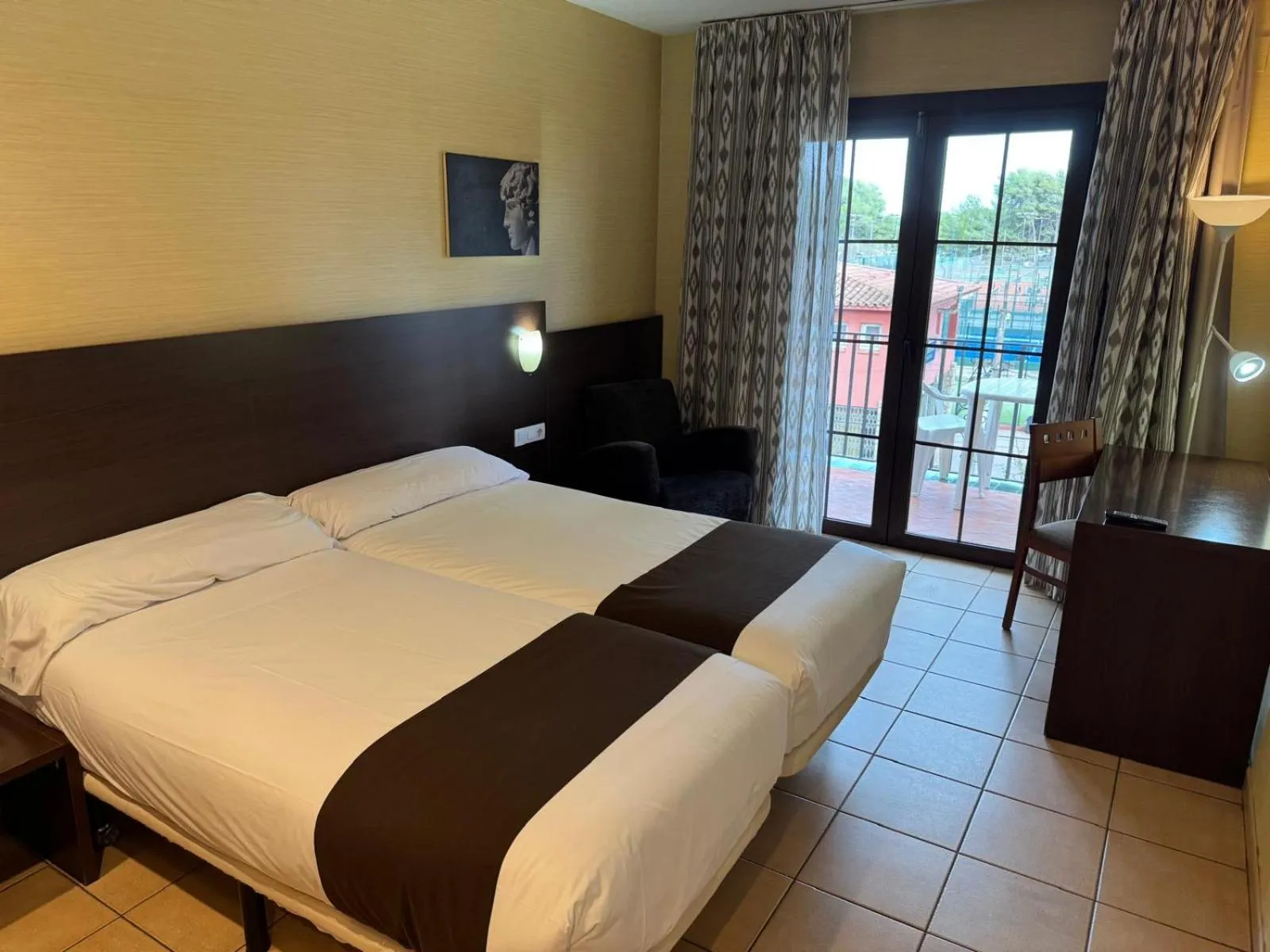 Photo of the whole room, Bed in Hotel Canal Olímpic