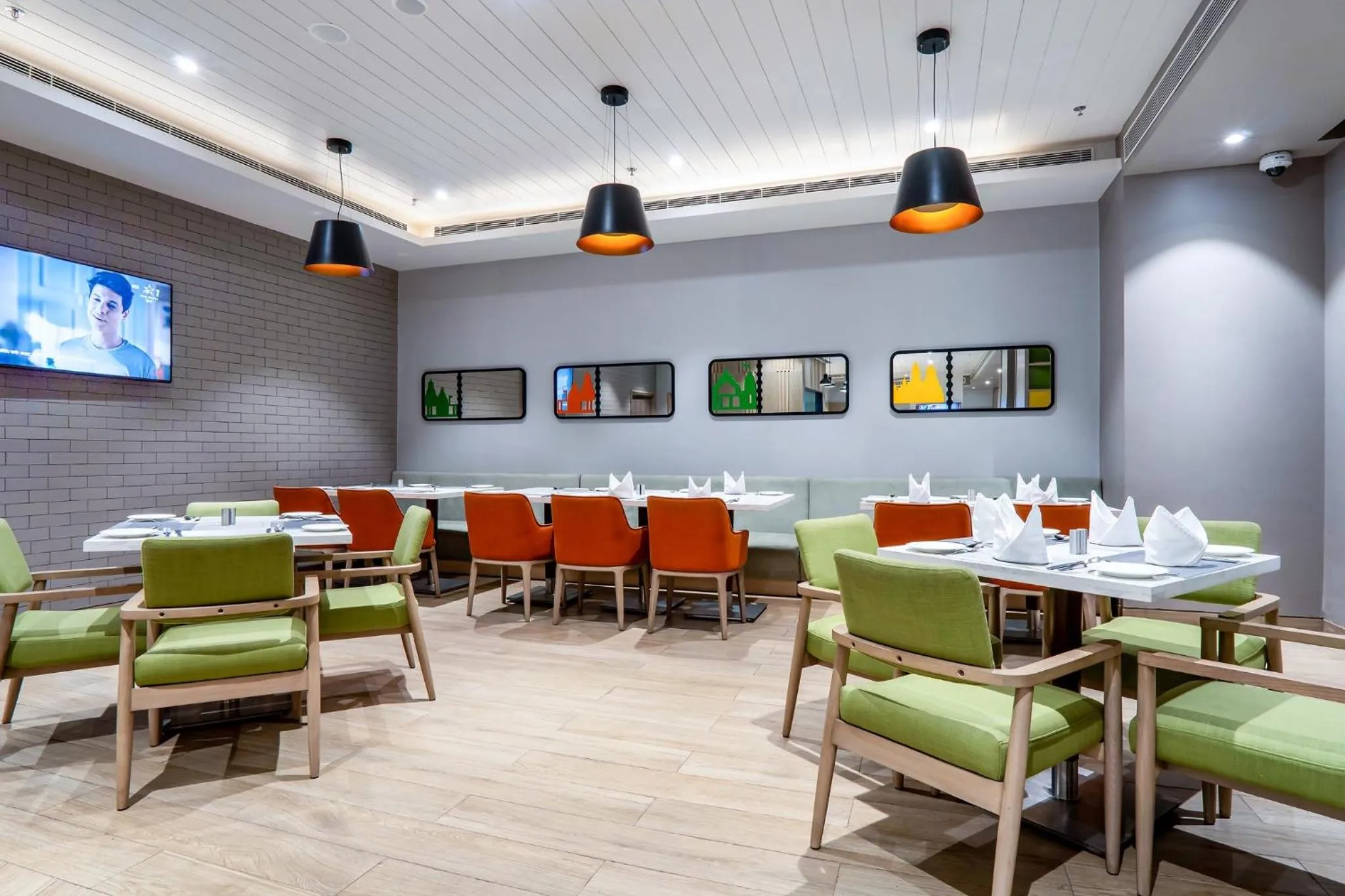 Restaurant/places to eat in Holiday Inn Katra Vaishno Devi by IHG