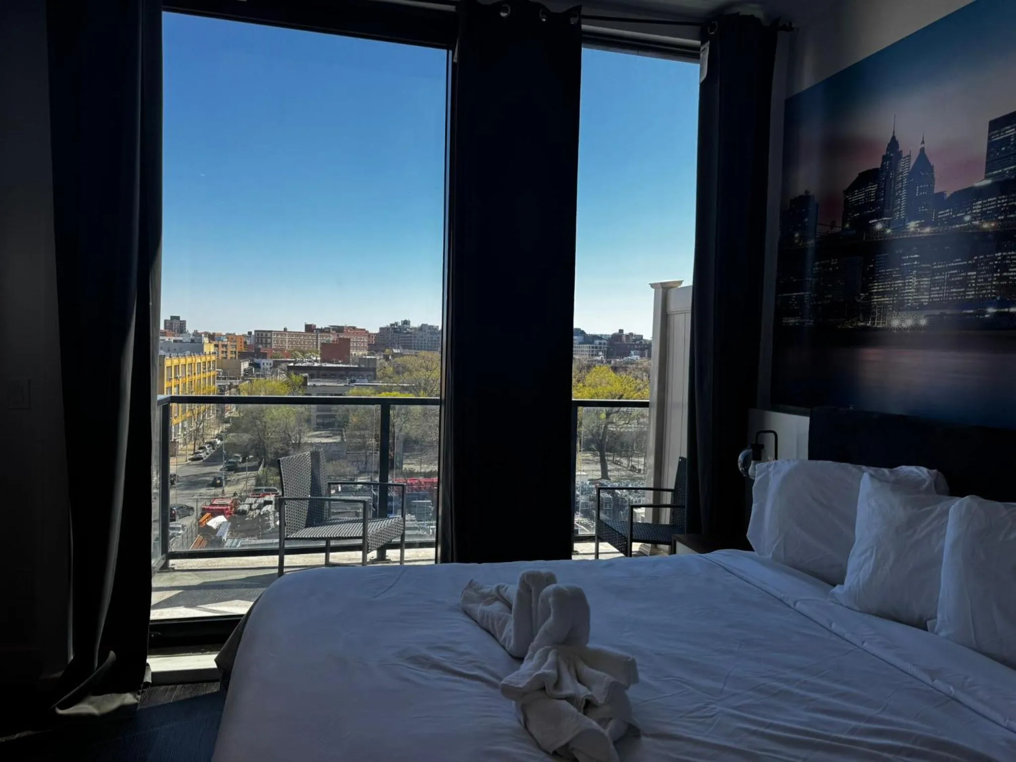 Balcony/Terrace, Bed in Nova Hotel Brooklyn