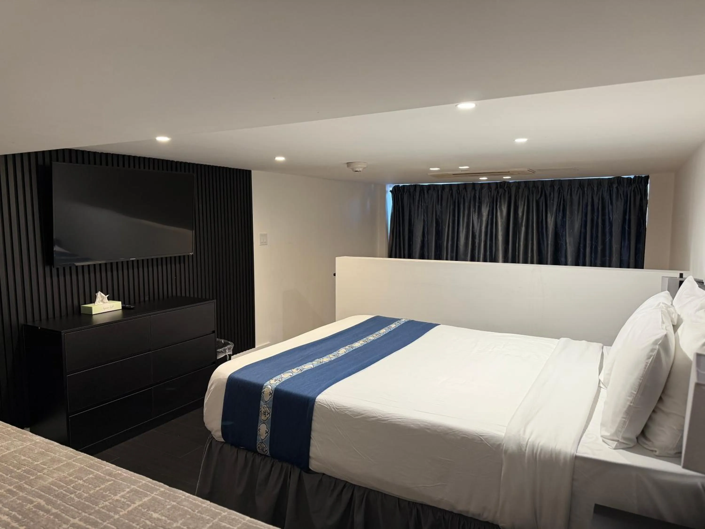 Bedroom, Bed in Nova Hotel Brooklyn