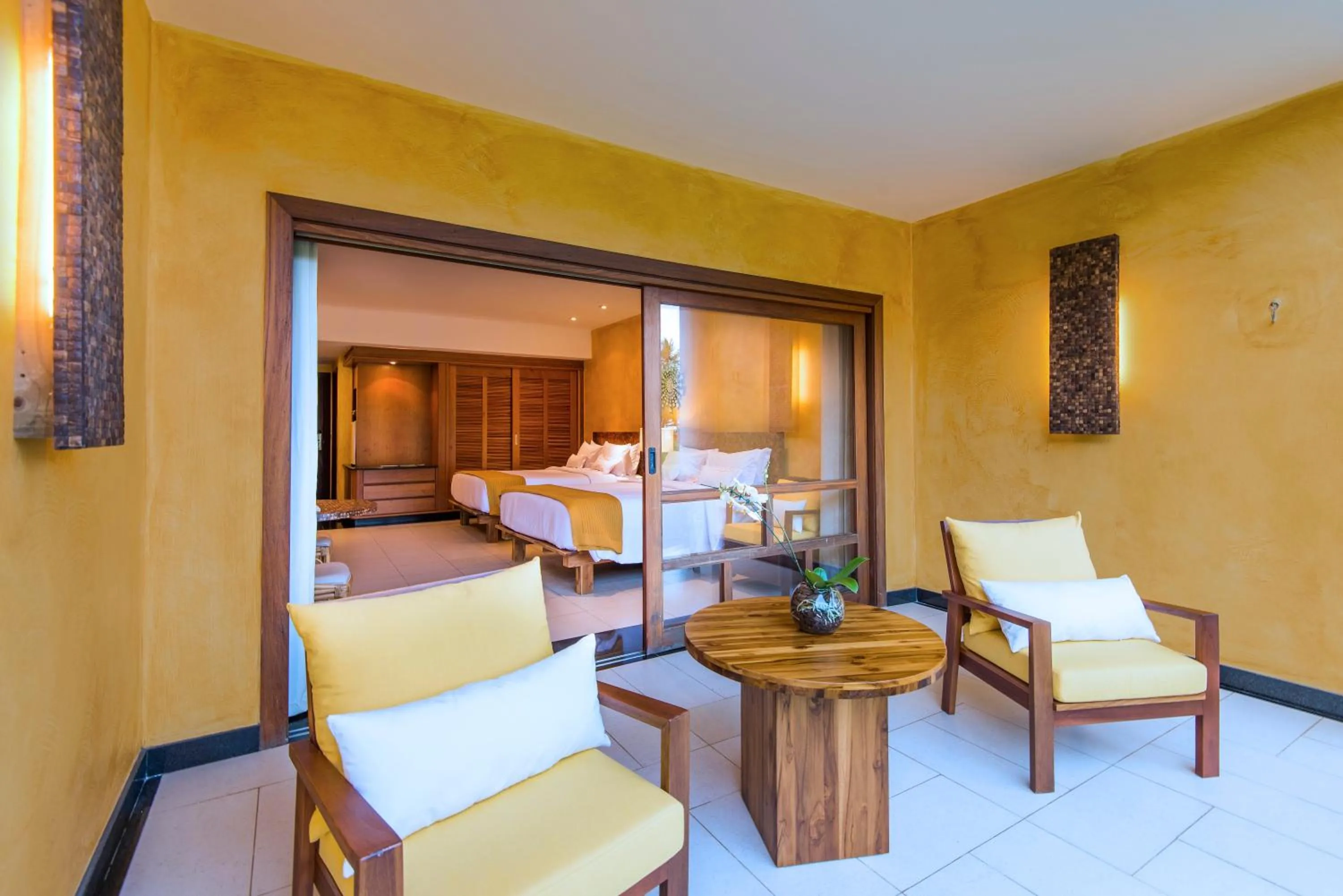 Balcony/Terrace, Bed in Tivoli Ecoresort Praia do Forte