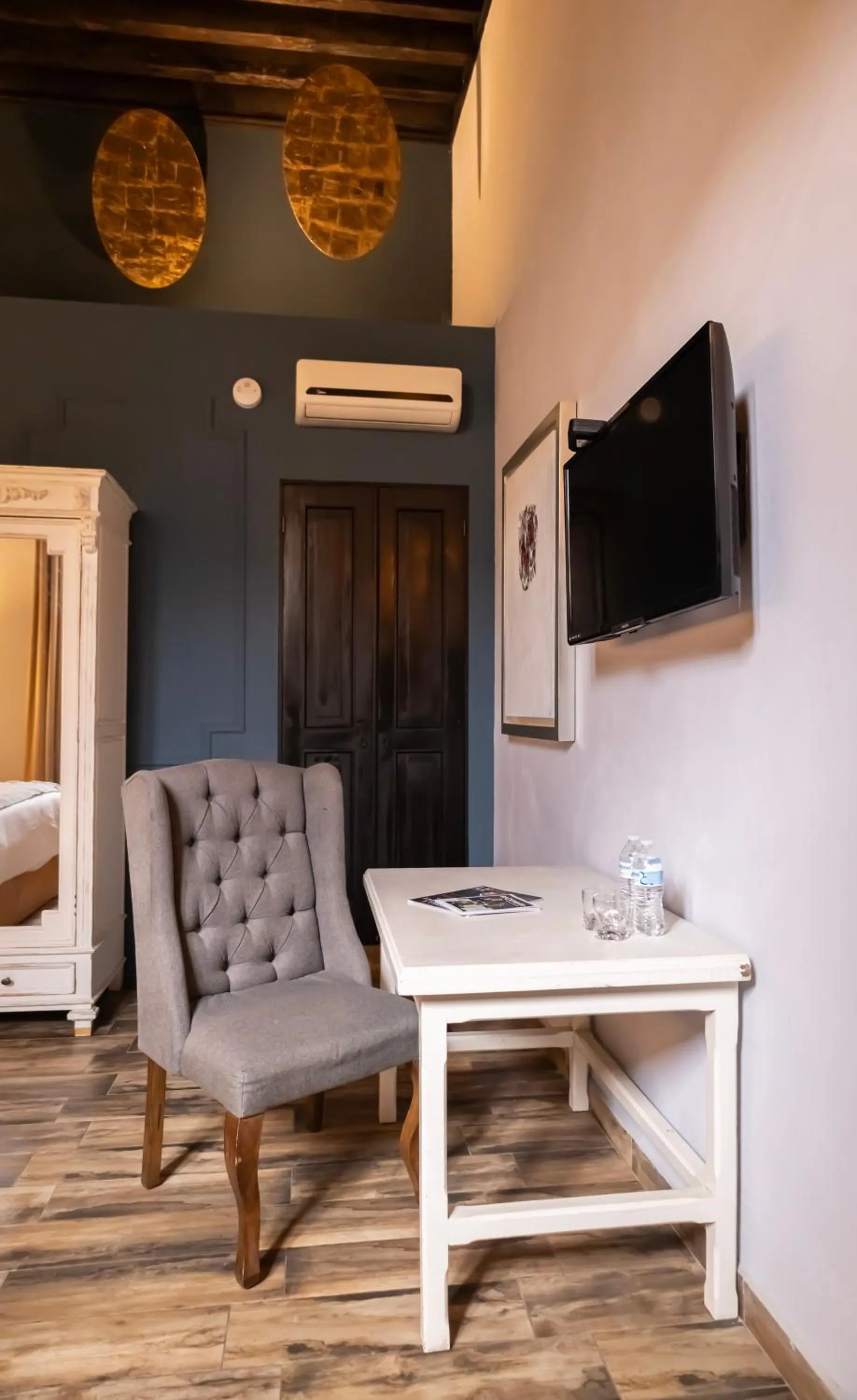 Seating area in Hotel Plaza de Armas