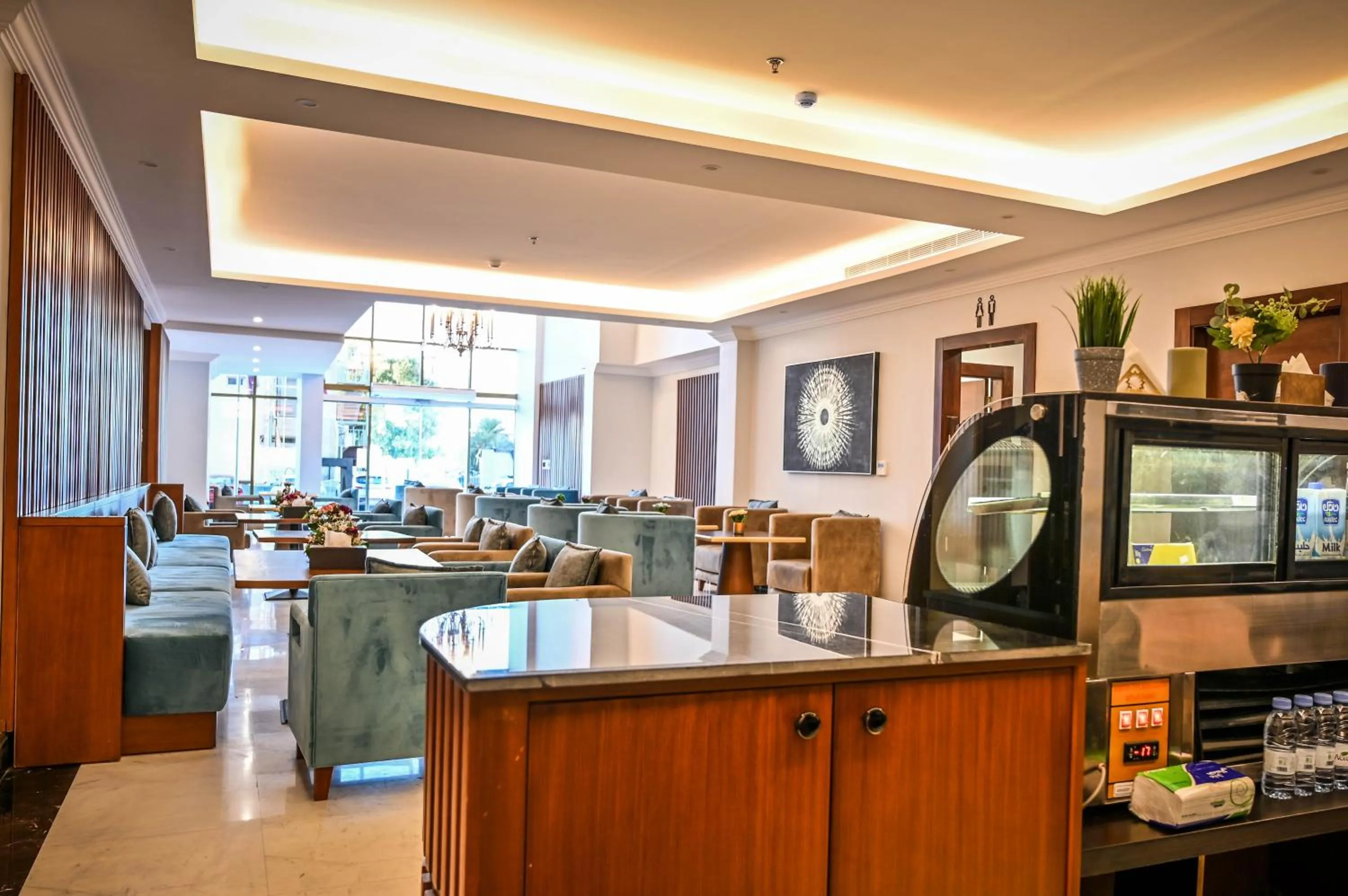 Restaurant/places to eat in Sas Blue Suites