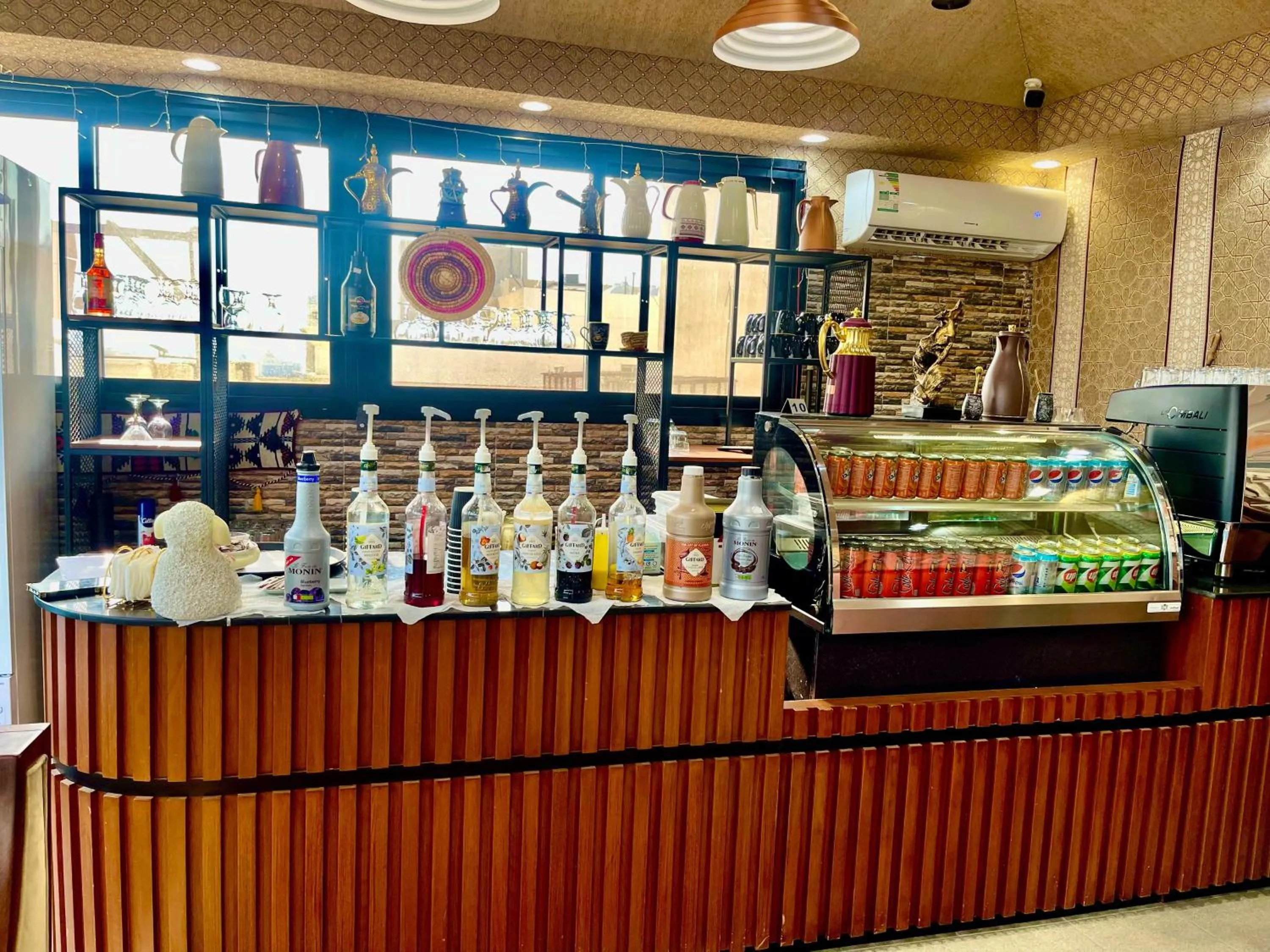 Restaurant/places to eat in Sas Blue Suites