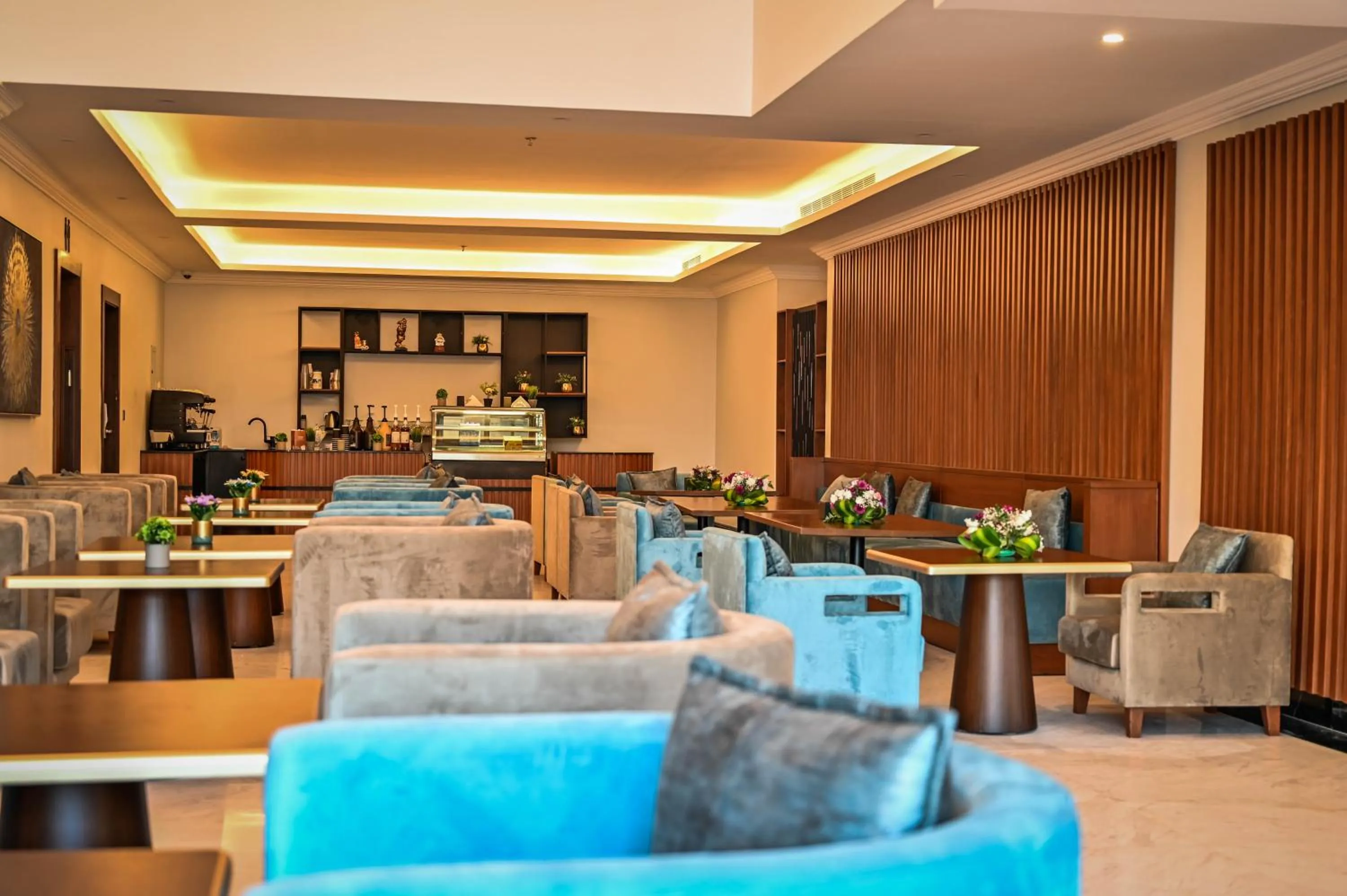 Restaurant/places to eat in Sas Blue Suites