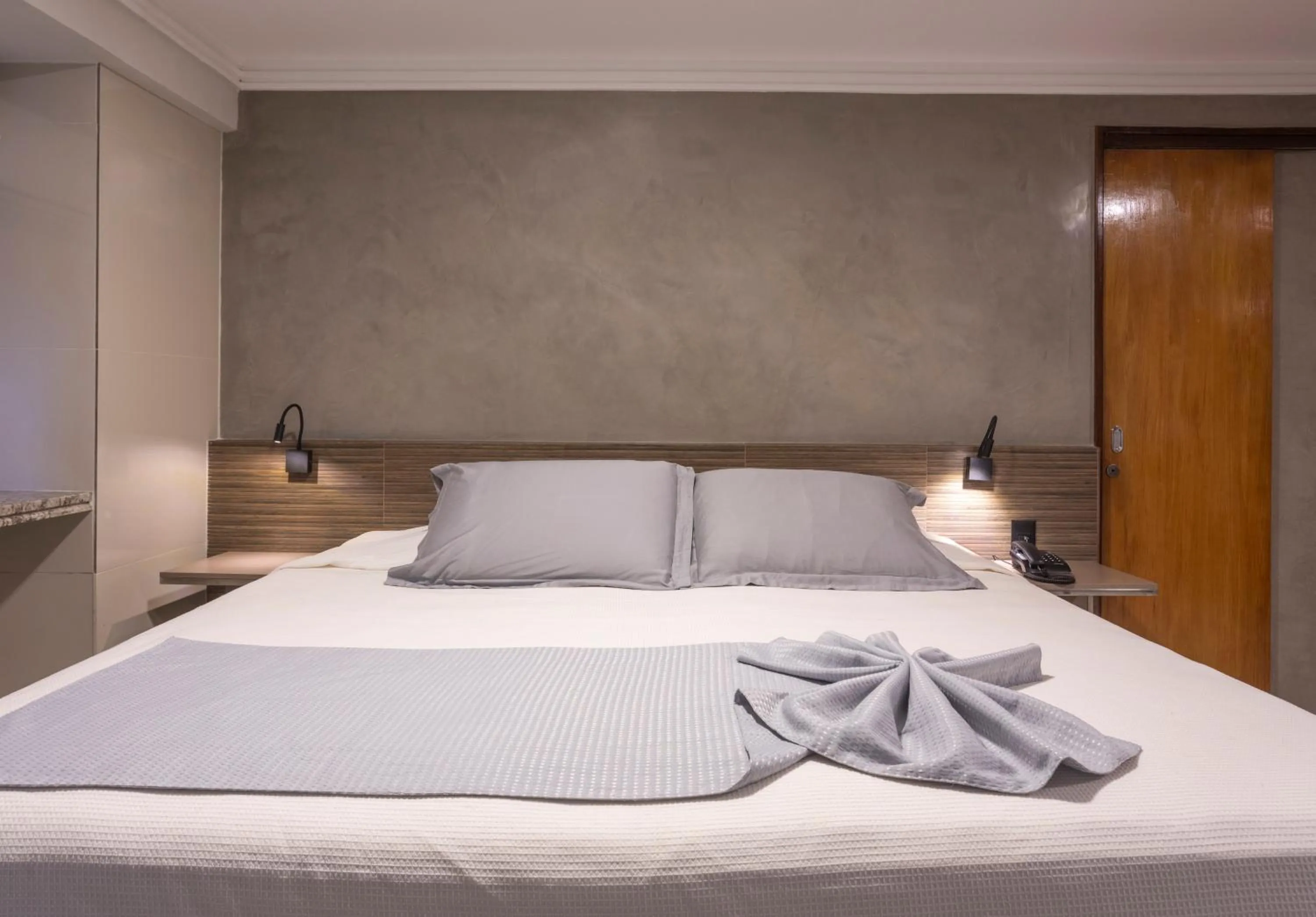 Bedroom, Bed in Atlântico Praia Hotel