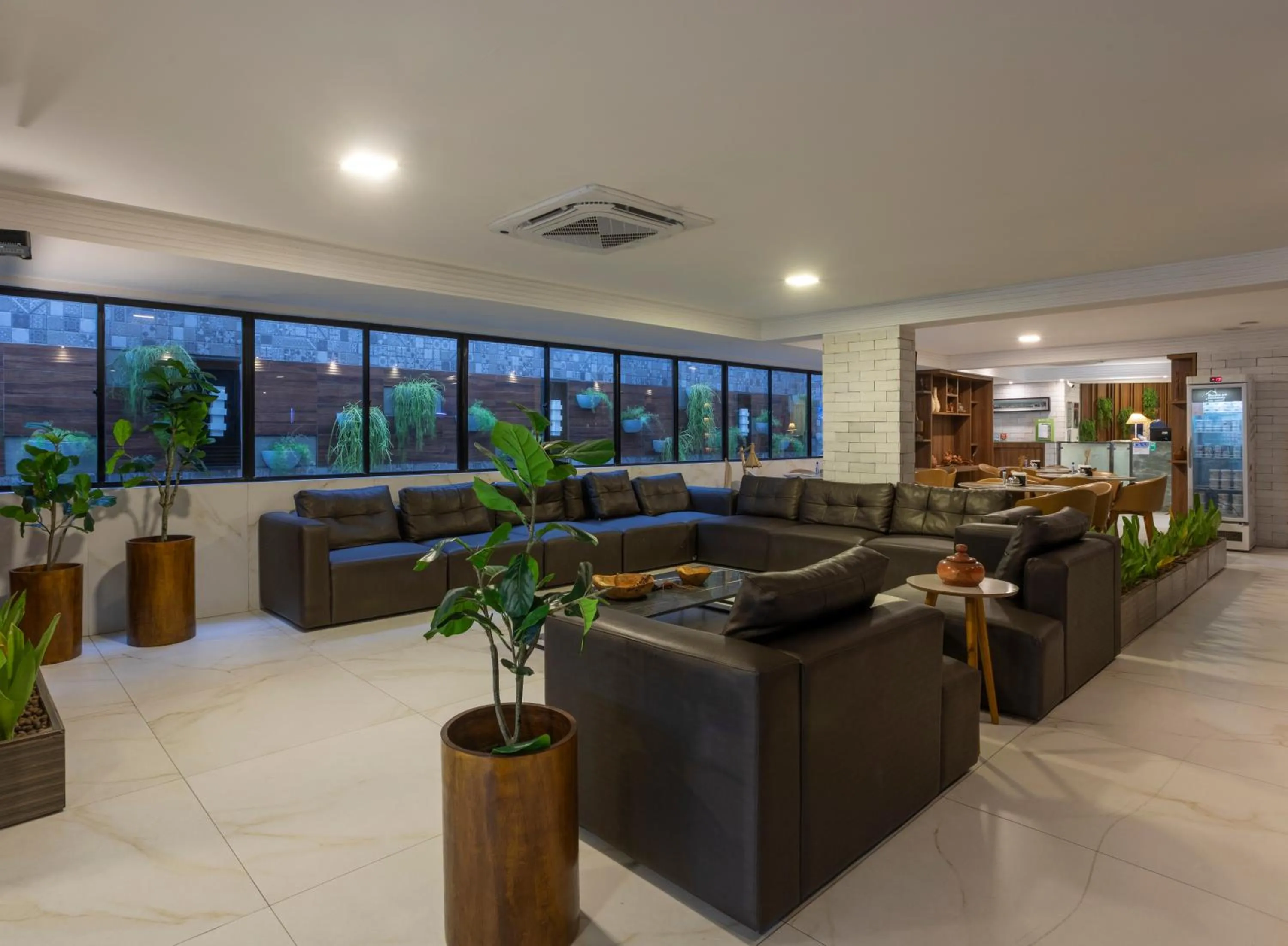 Lobby or reception in Atlântico Praia Hotel