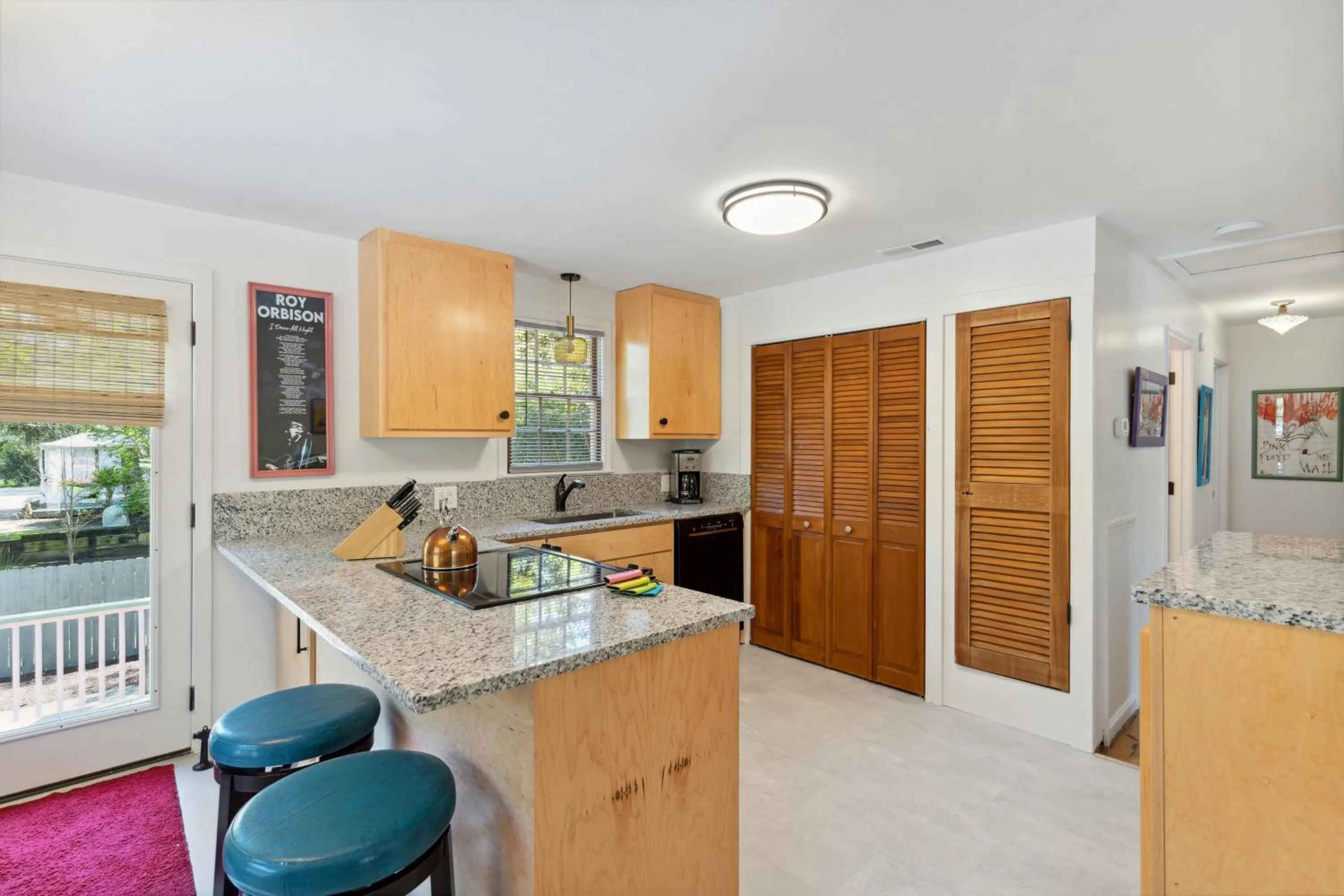 Folly Vacation Vintage Cottage 317 East