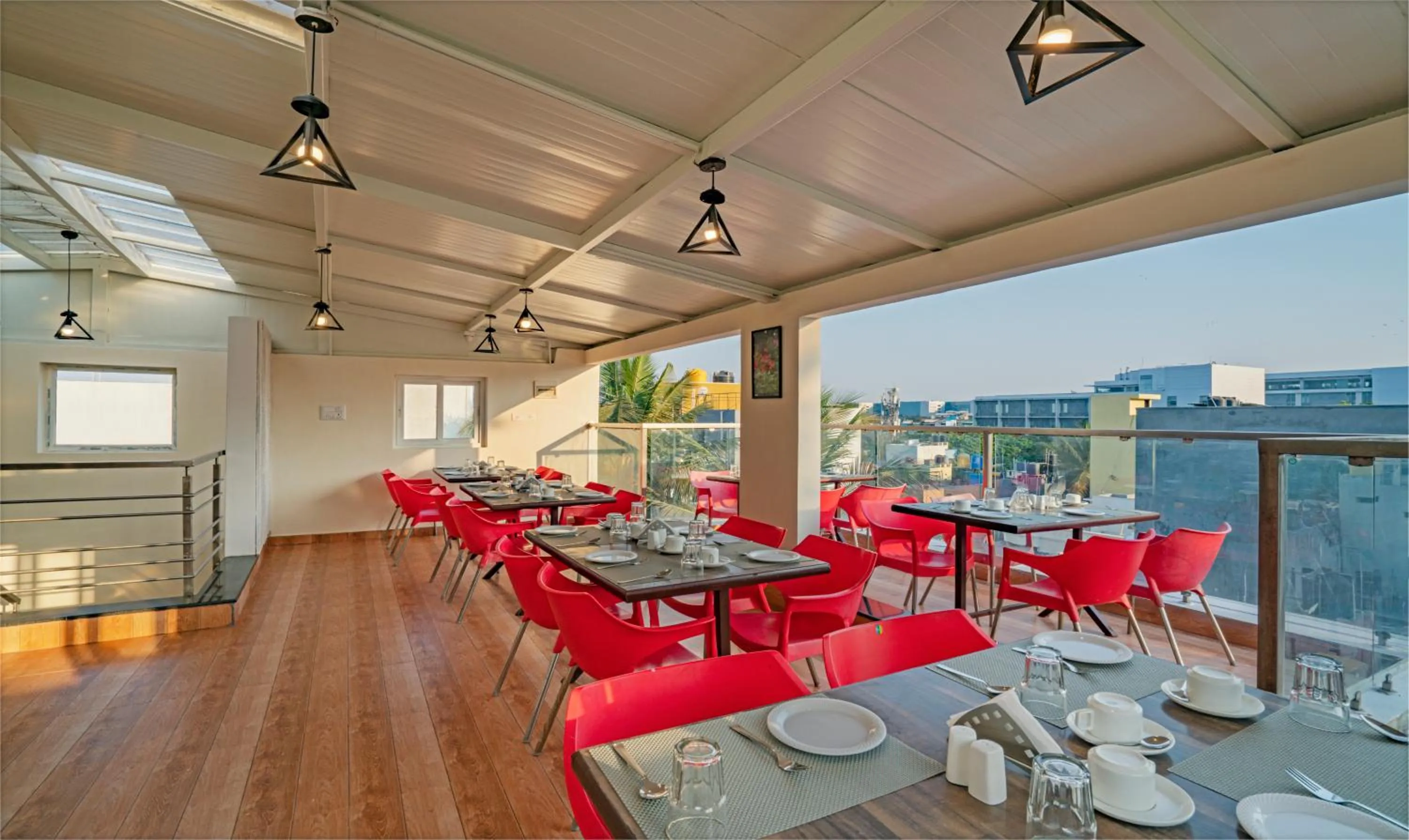 Restaurant/places to eat in Treebo Elite 7