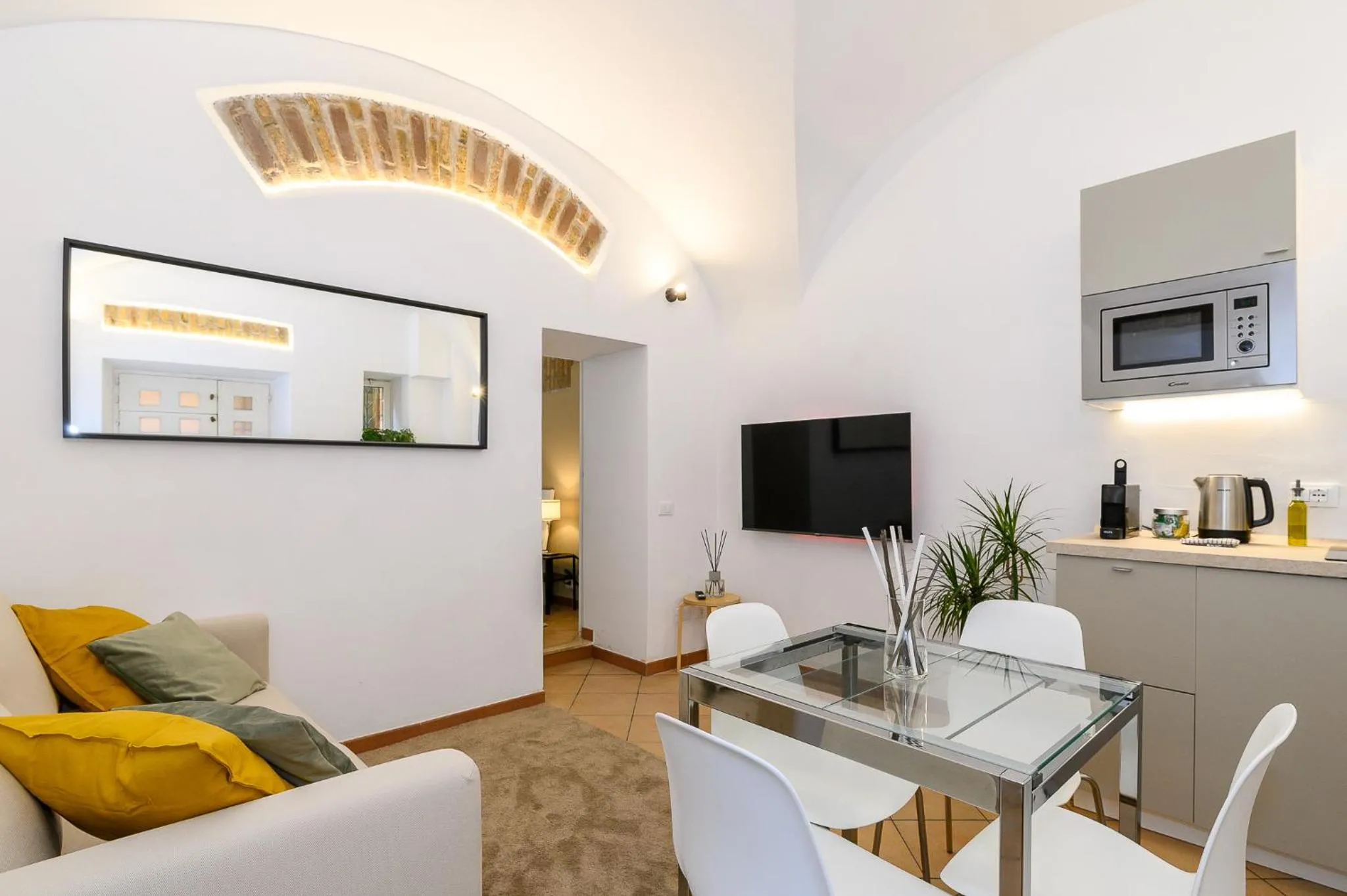Cozy & Central with Private Entrance by NDP rent