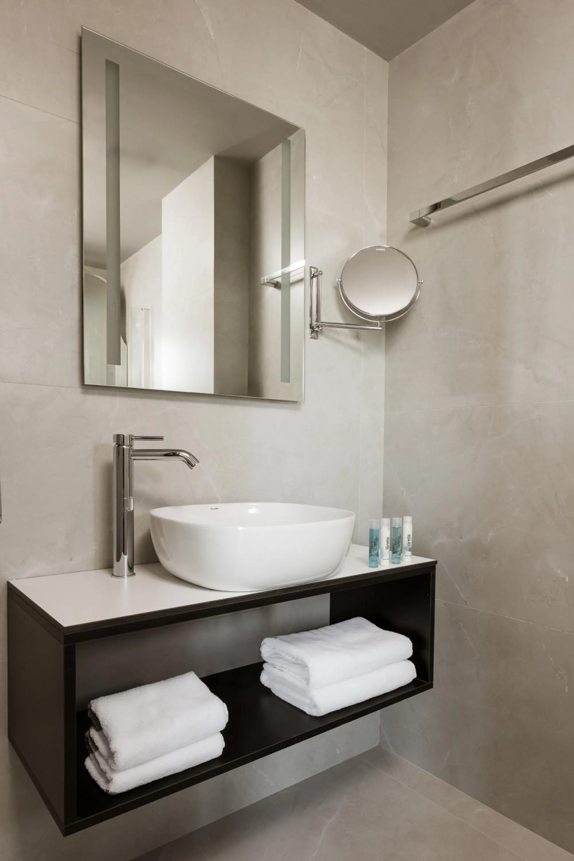 Bathroom in Alassia Hotel