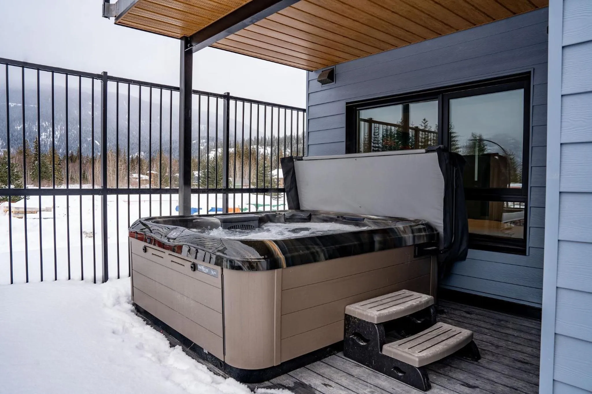Switchback Suite by Revelstoke Vacations