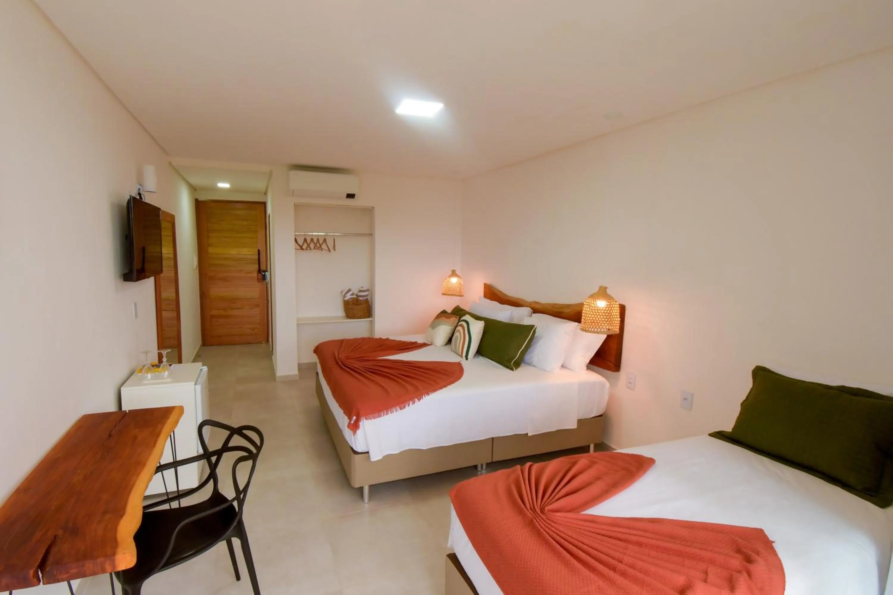 Deluxe Triple Room with Sea View in Milie Lounge Pousada