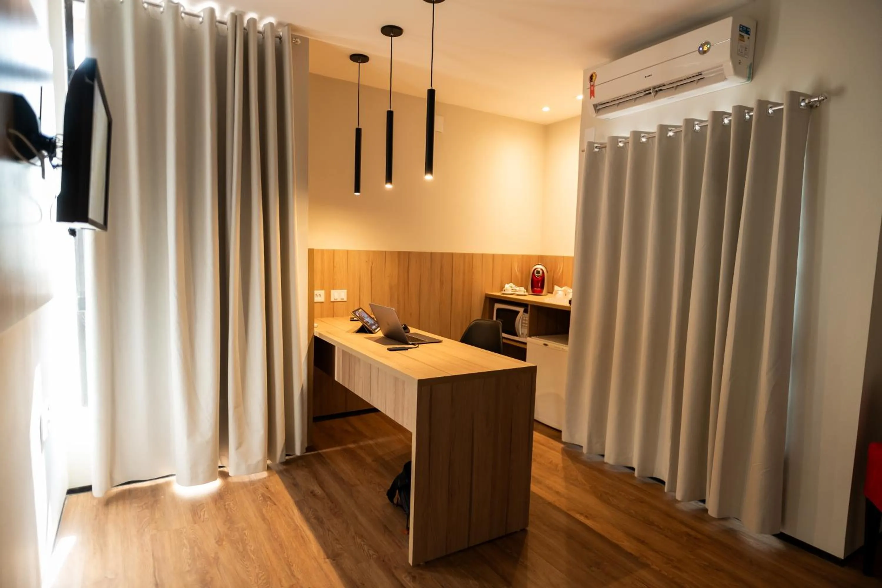 TV and multimedia in Abbeville Hotel Torre I - Torre II