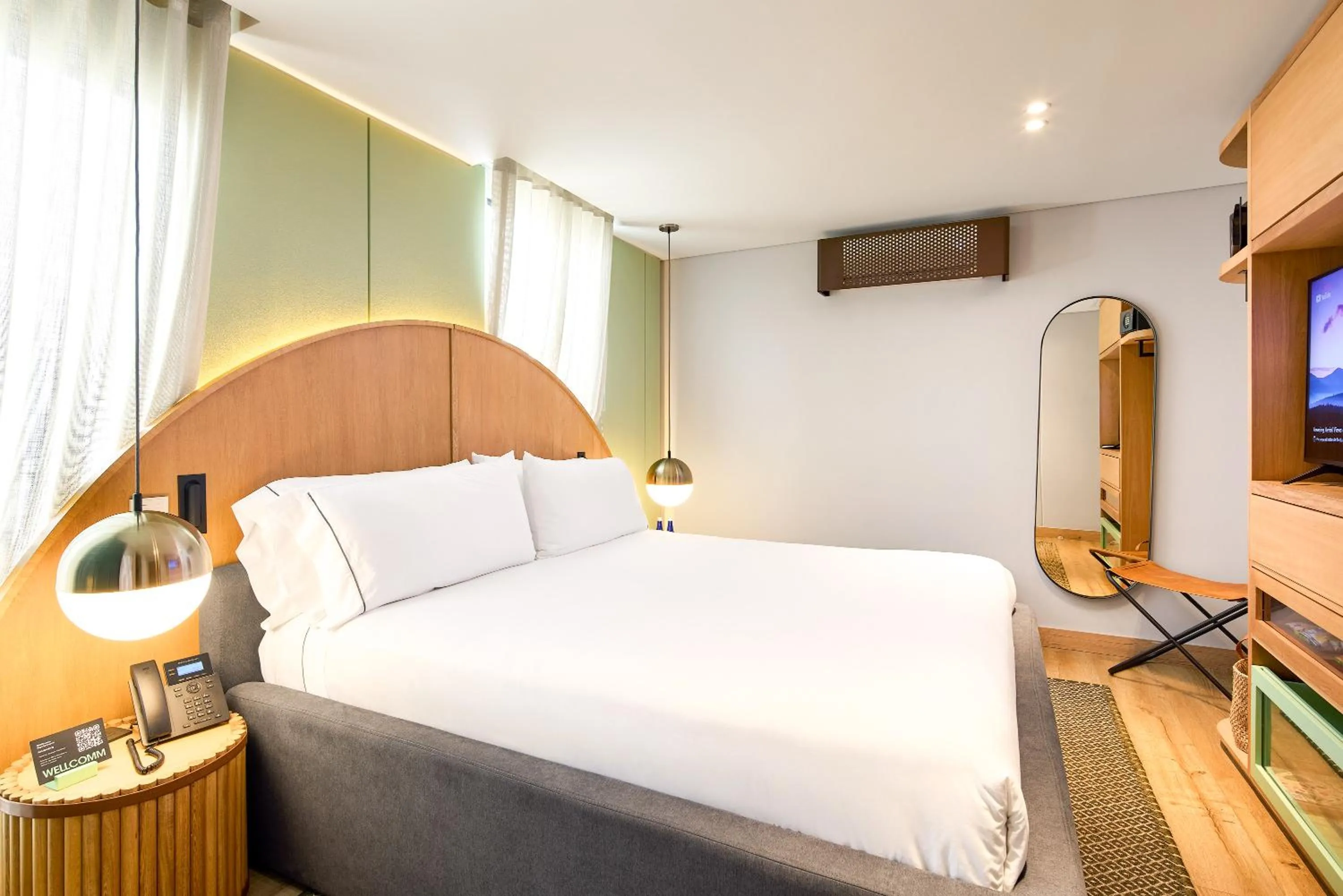 Bedroom, Bed in Wellcomm Spa & Hotel