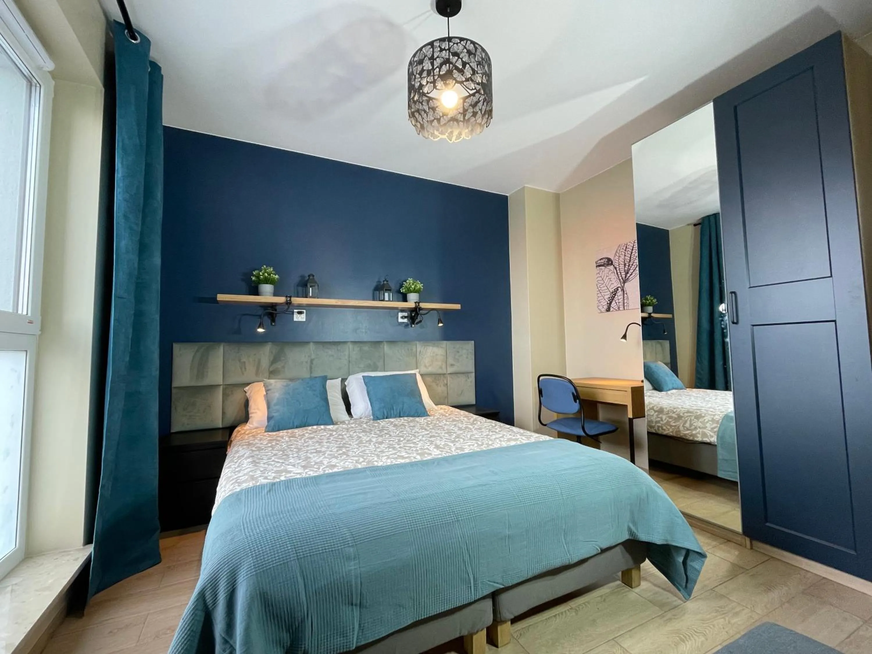 Bedroom, Bed in Superior Baltea 3 rooms, 2 bedrooms, Beach 800m, Air Condition!
