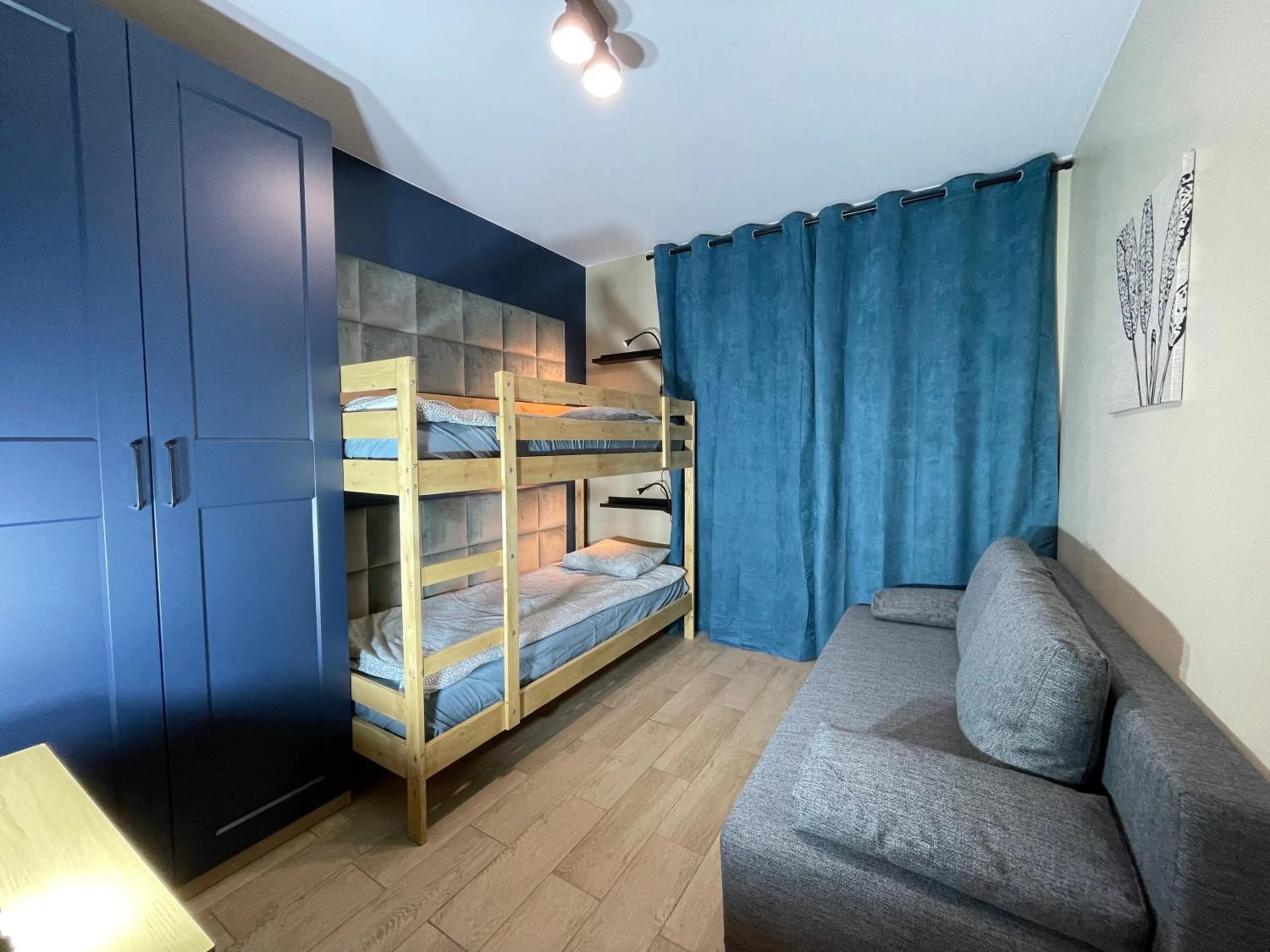 Bed in Superior Baltea 3 rooms, 2 bedrooms, Beach 800m, Air Condition!