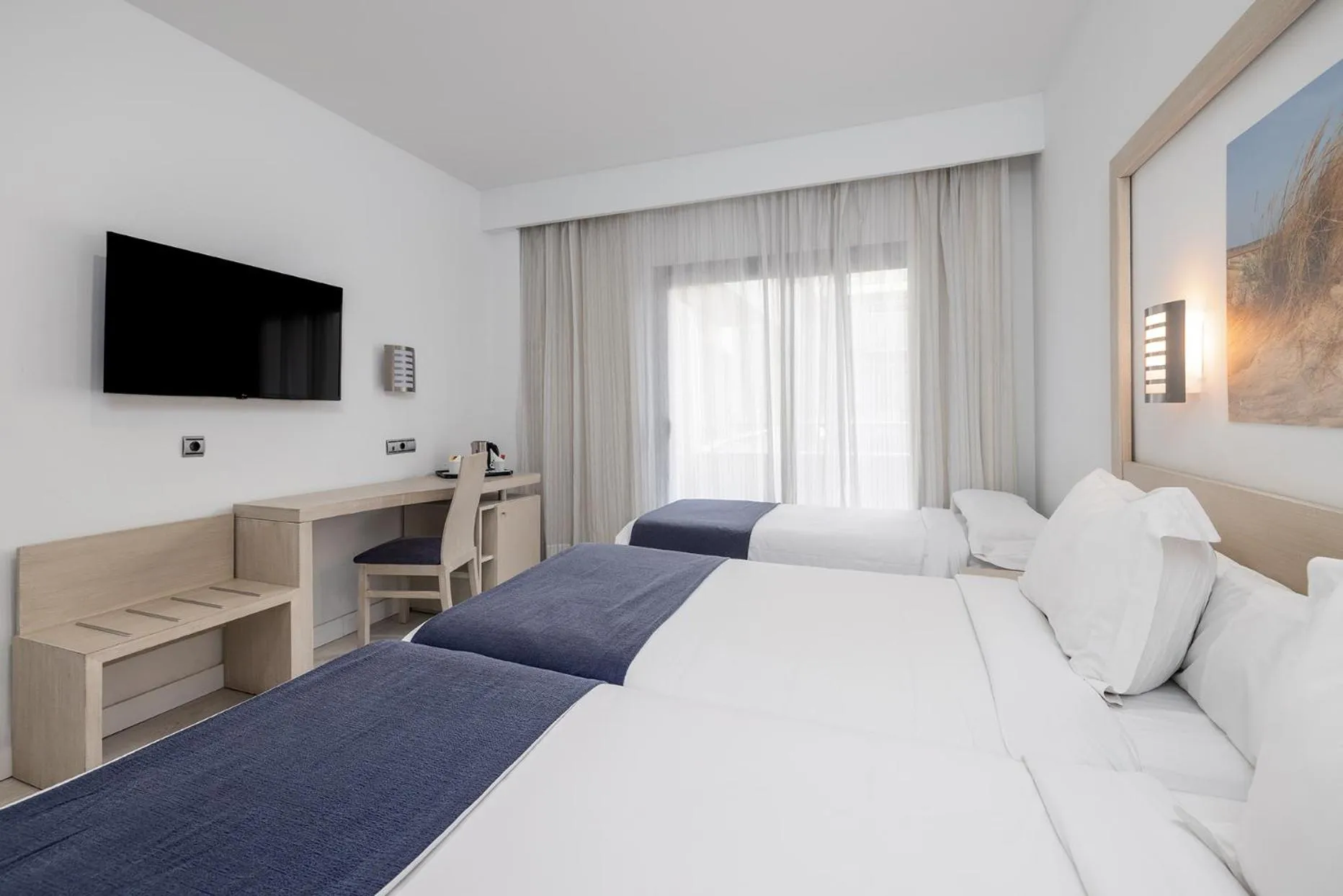 Bed in Hotel Spa Cádiz Plaza