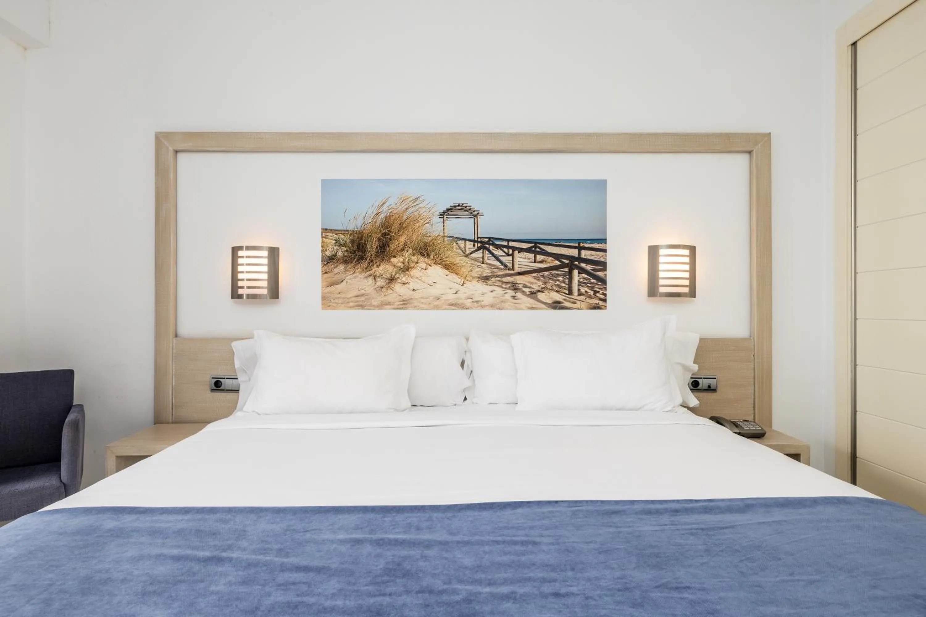 Bed in Hotel Spa Cádiz Plaza