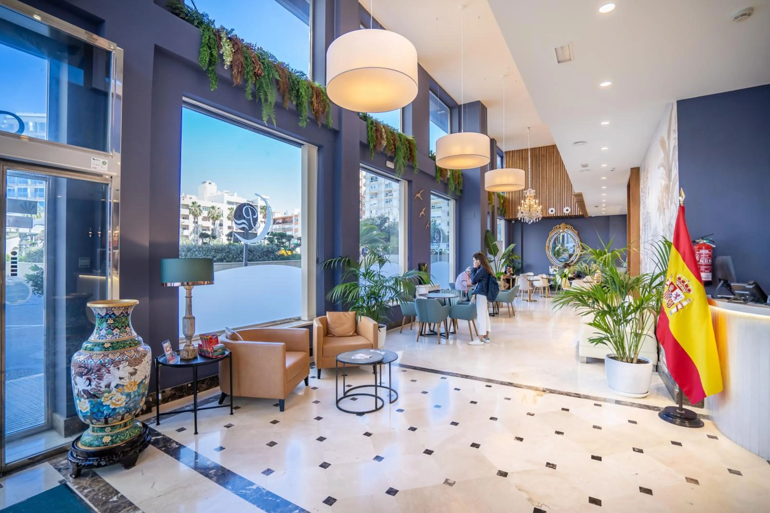 Lobby or reception in Hotel Spa Cádiz Plaza