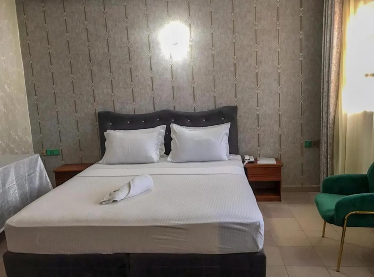 Bed in HÔTEL NOAHGARDEN 2