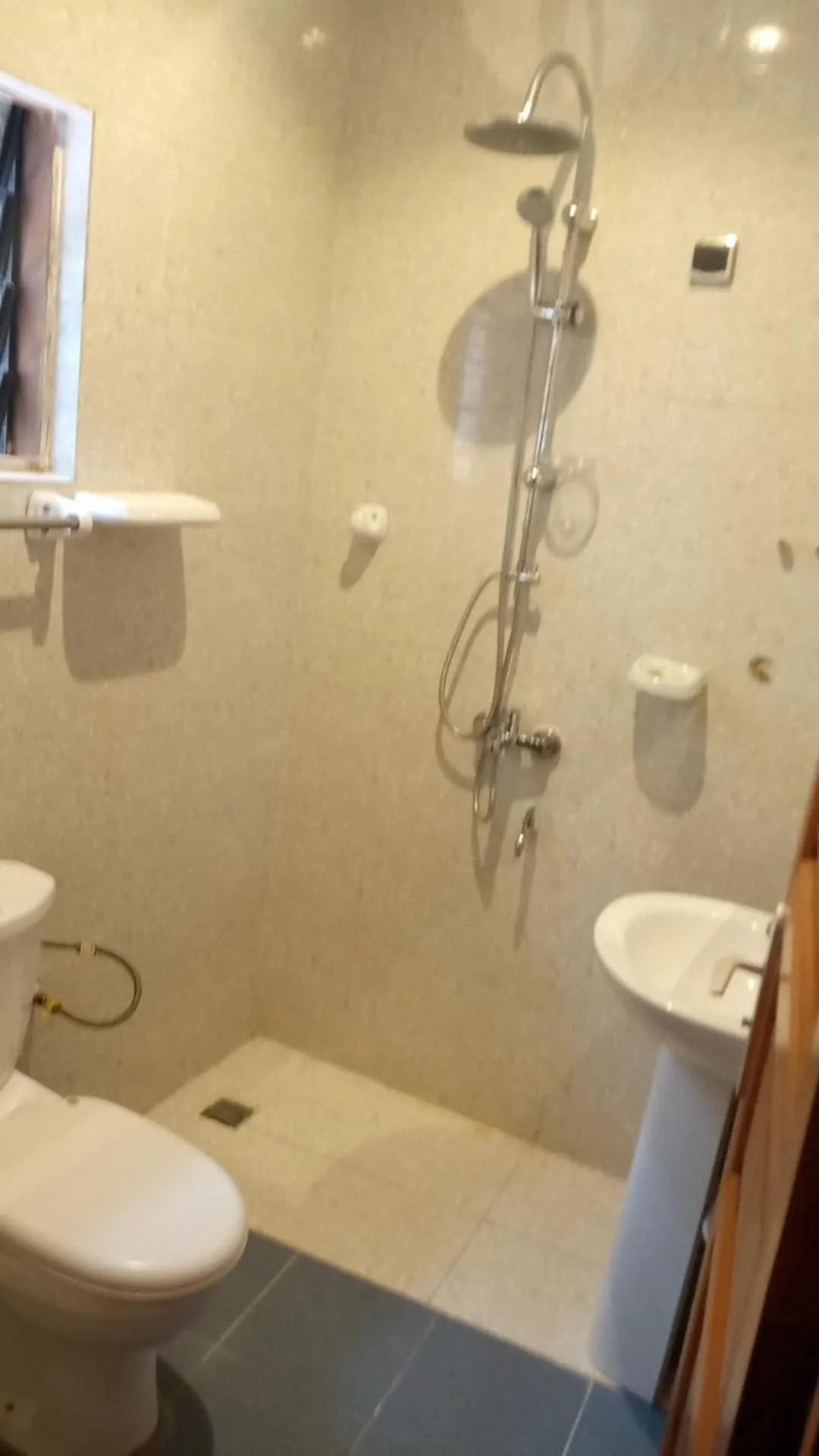 Toilet in HÔTEL NOAHGARDEN 2