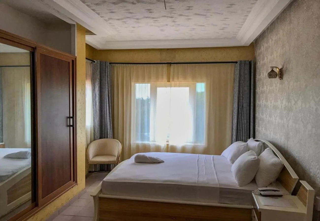 Photo of the whole room, Bed in HÔTEL NOAHGARDEN 2