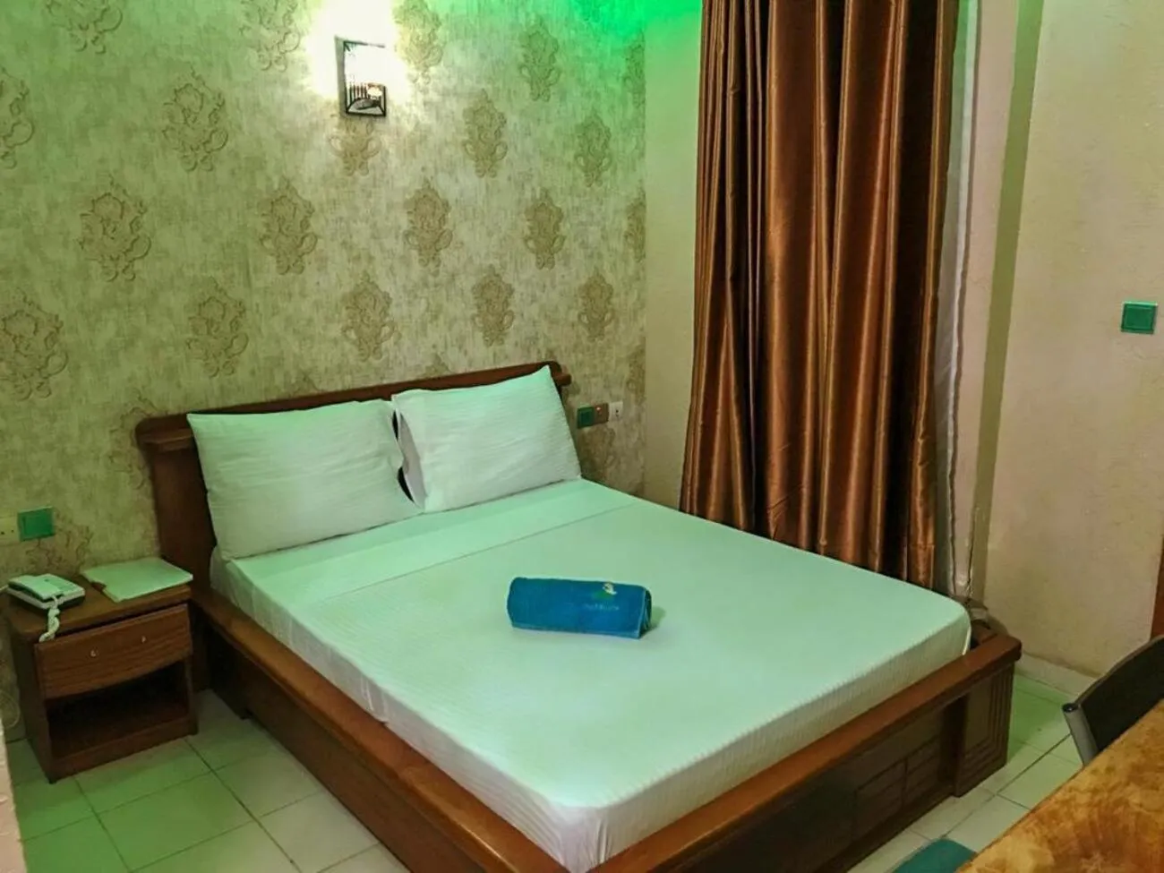 Bed in HÔTEL NOAHGARDEN 2