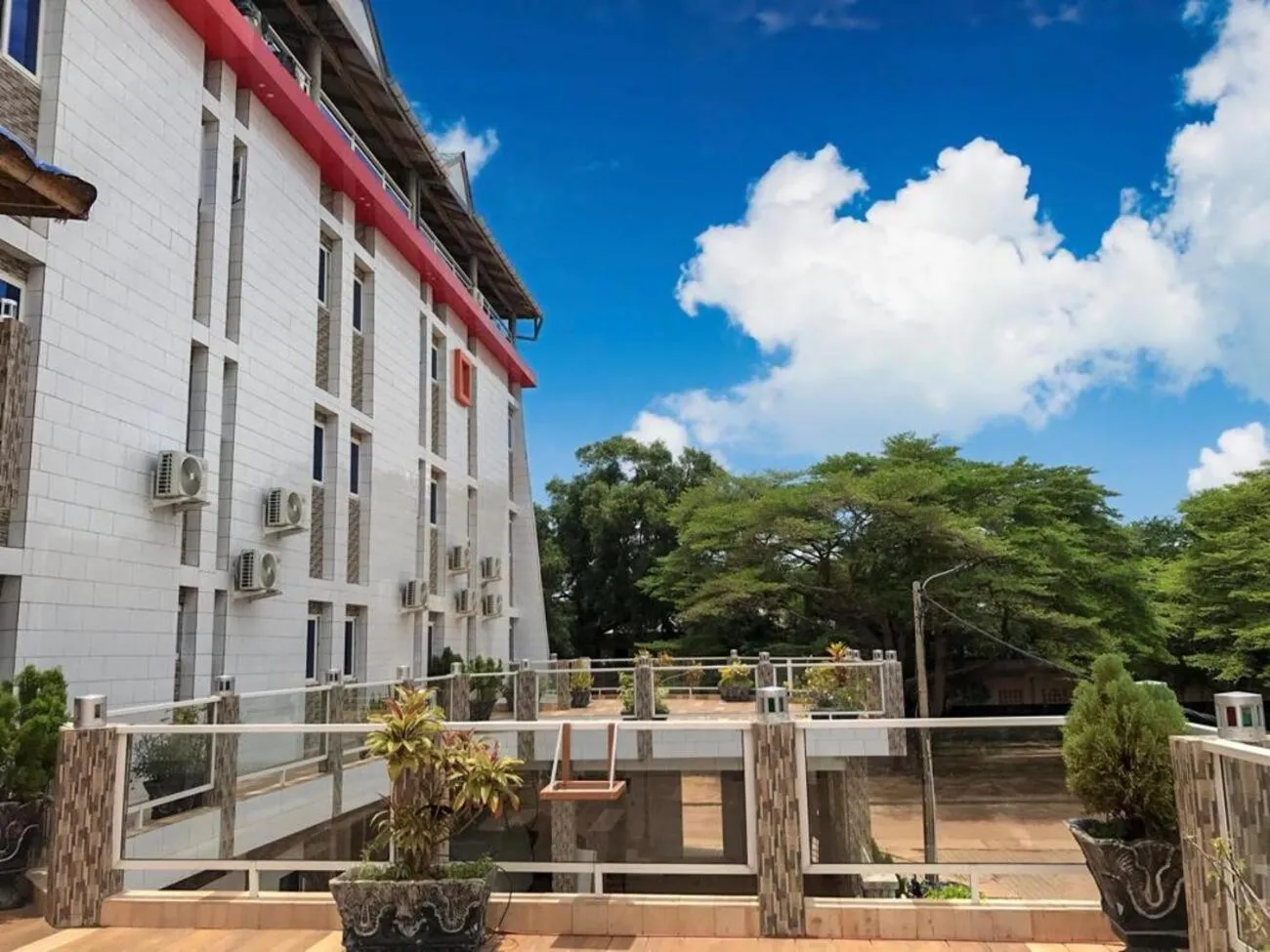 Property building in HÔTEL NOAHGARDEN 2