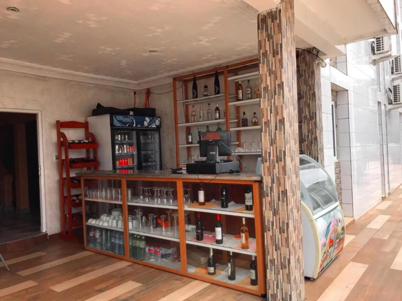 Lounge or bar in HÔTEL NOAHGARDEN 2