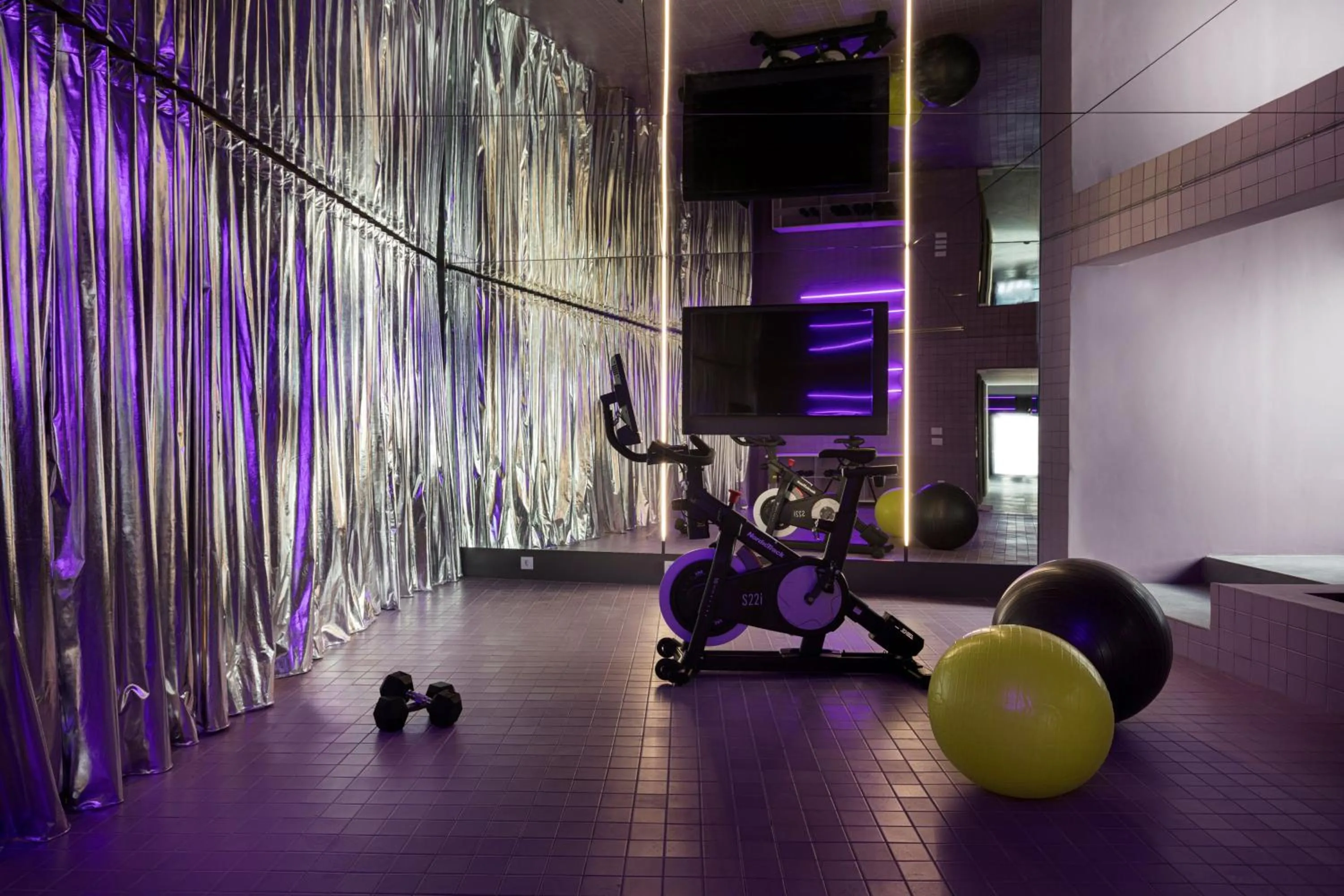 Fitness centre/facilities in Neo Suites