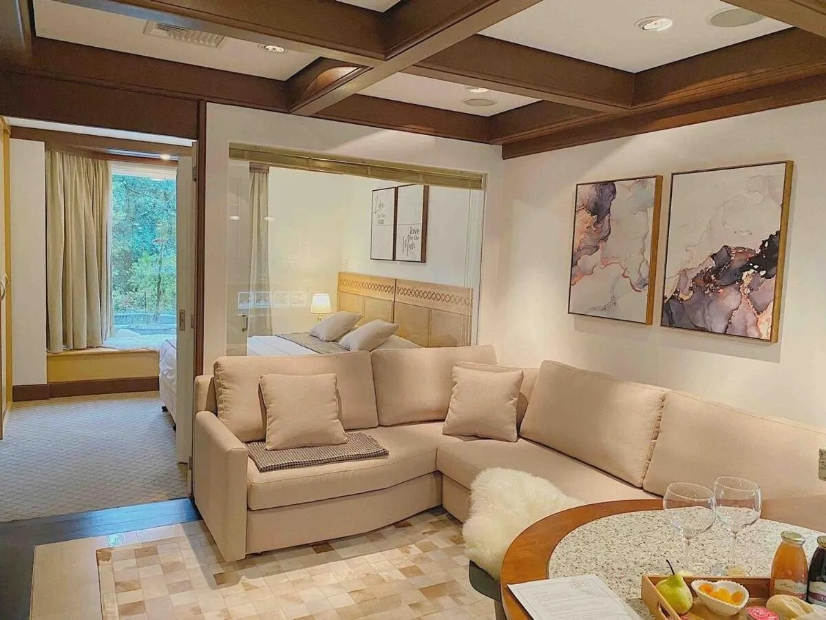 Luxuoso Studio 2007 Laje de Pedra Gramado Canela