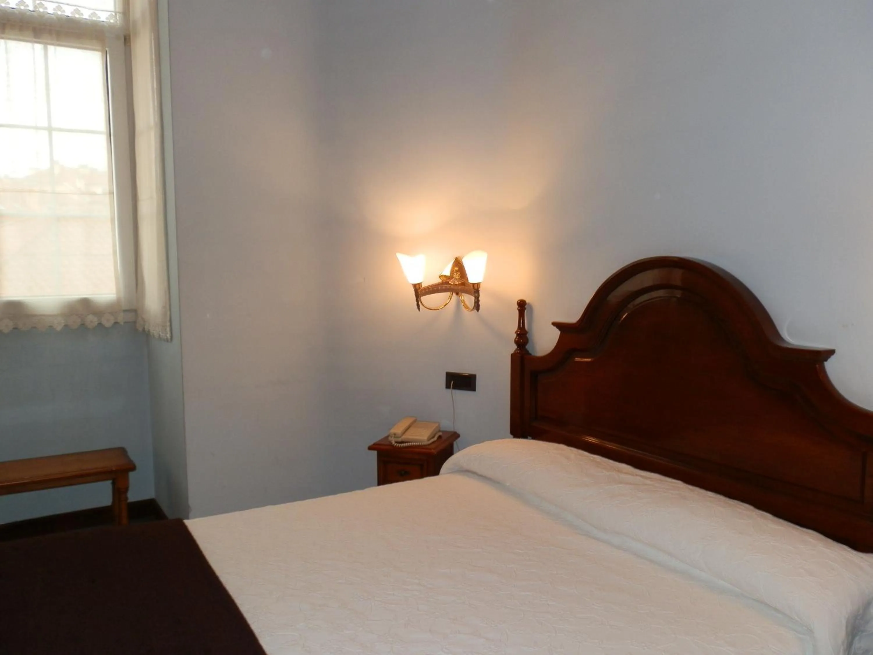 Bedroom, Bed in Hotel Doña Nieves