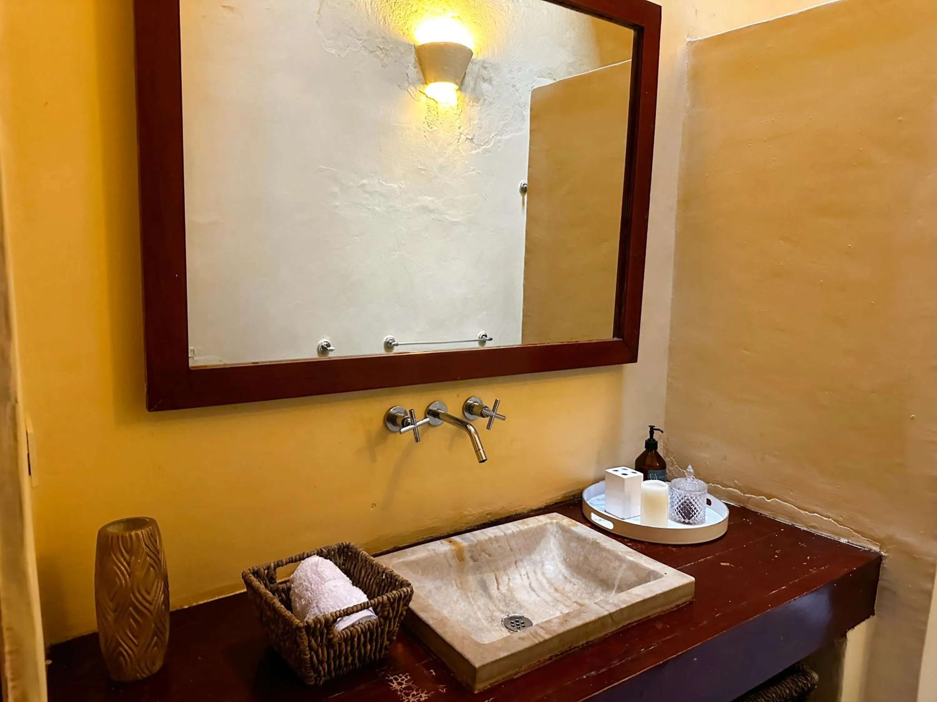Bathroom in Casa Gaitana - Alma Hotels