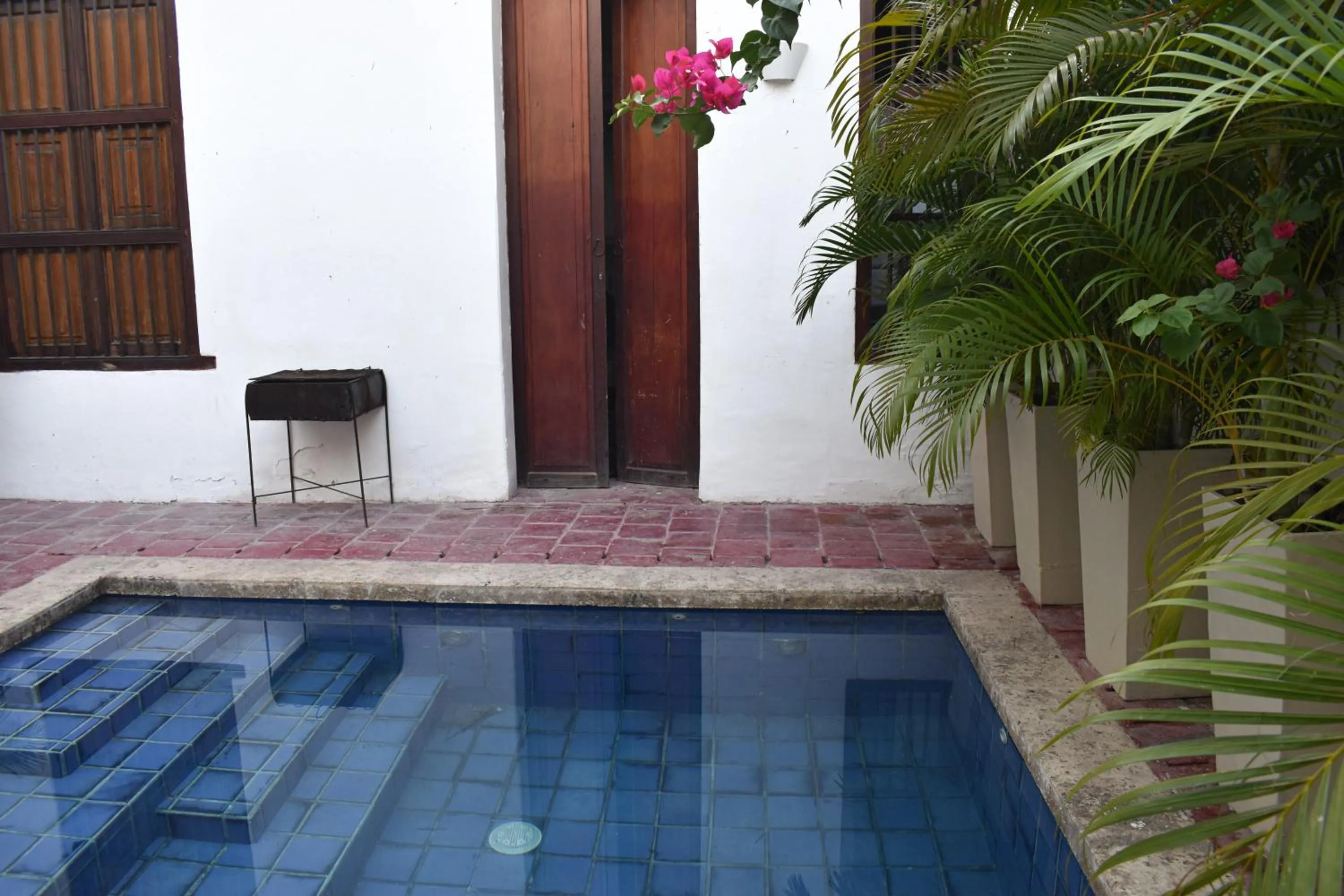 Swimming pool in Casa Gaitana - Alma Hotels